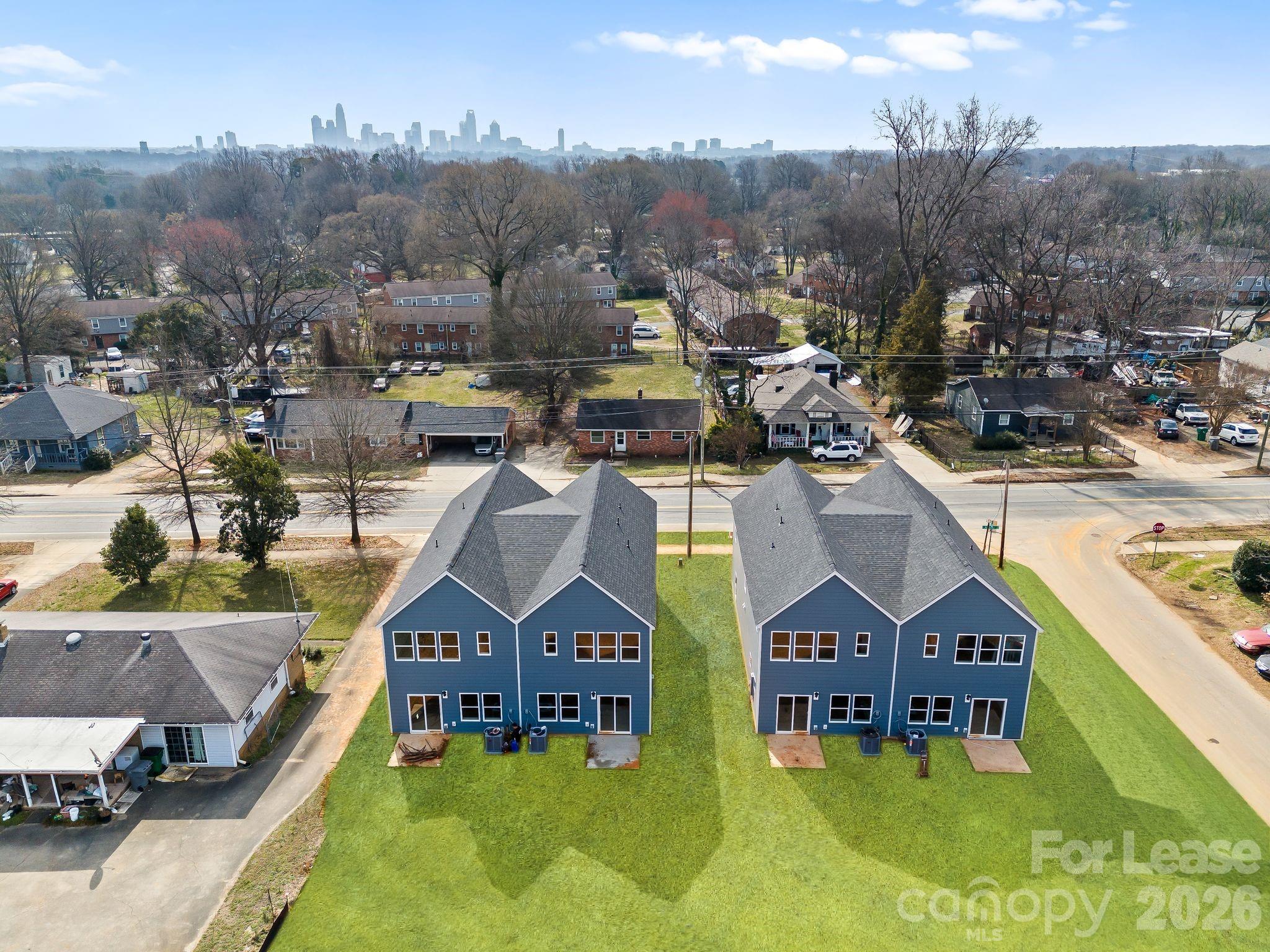 341 N Hoskins Road Property Photo 4