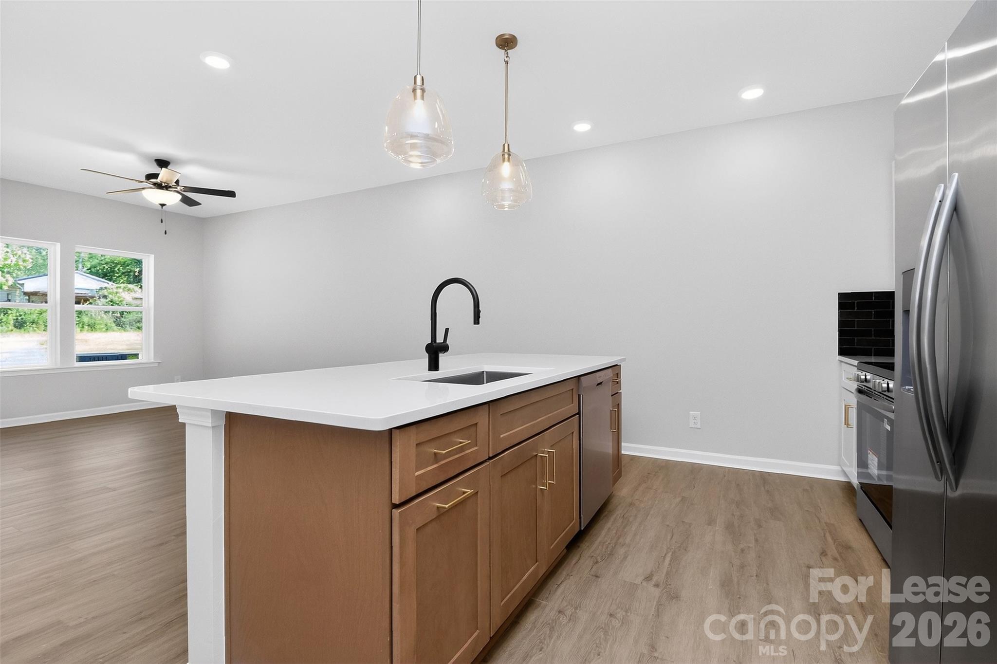 341 N Hoskins Road Property Photo 10