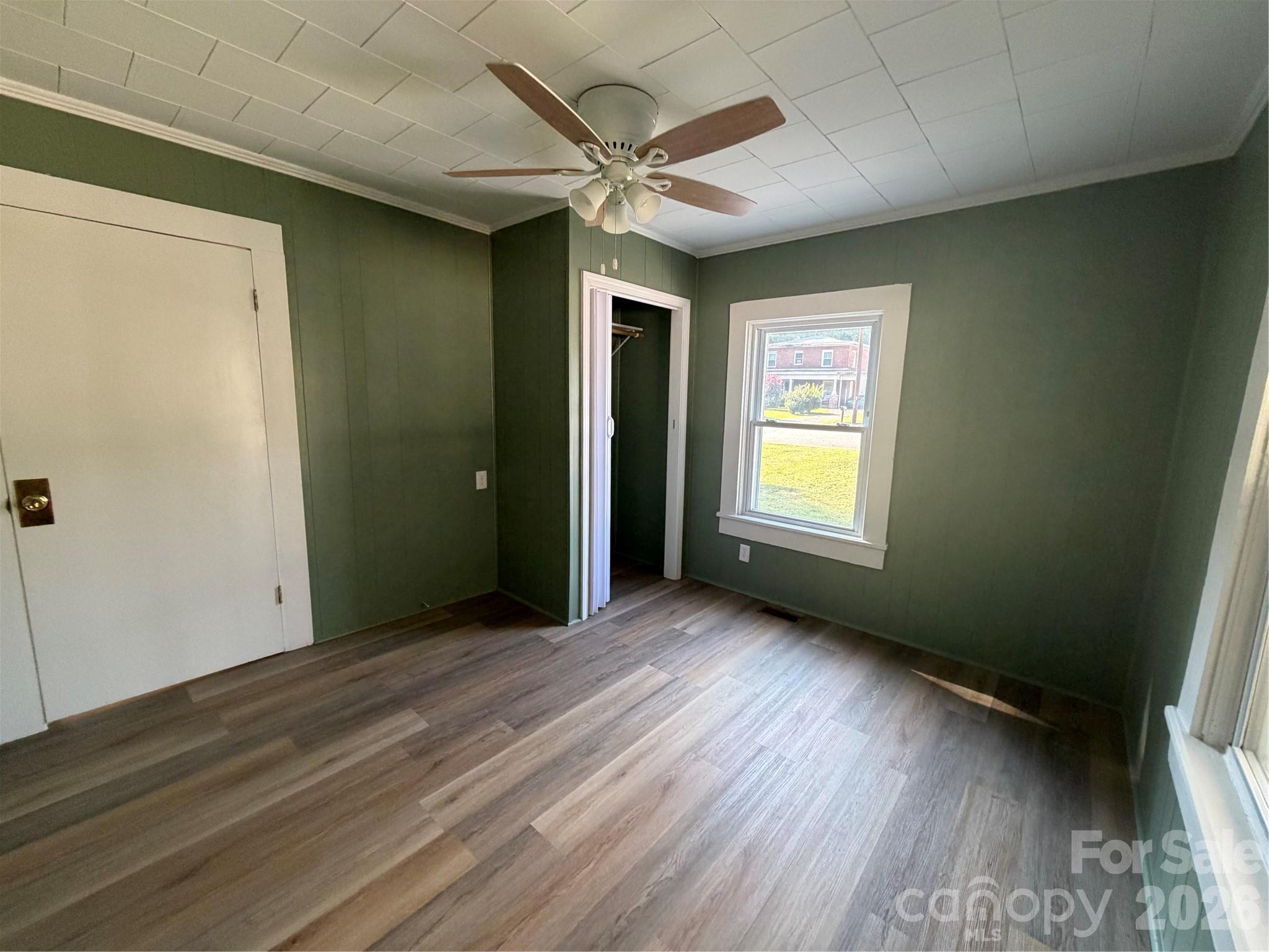 427 W Whitley Street Property Photo 14