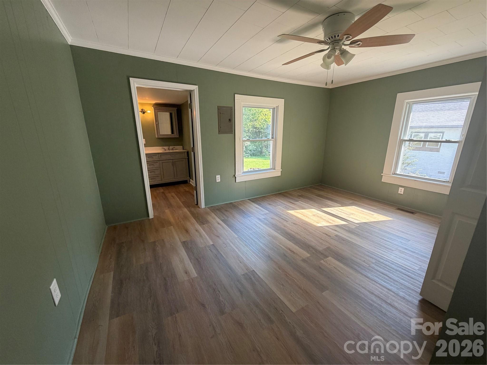 427 W Whitley Street Property Photo 16