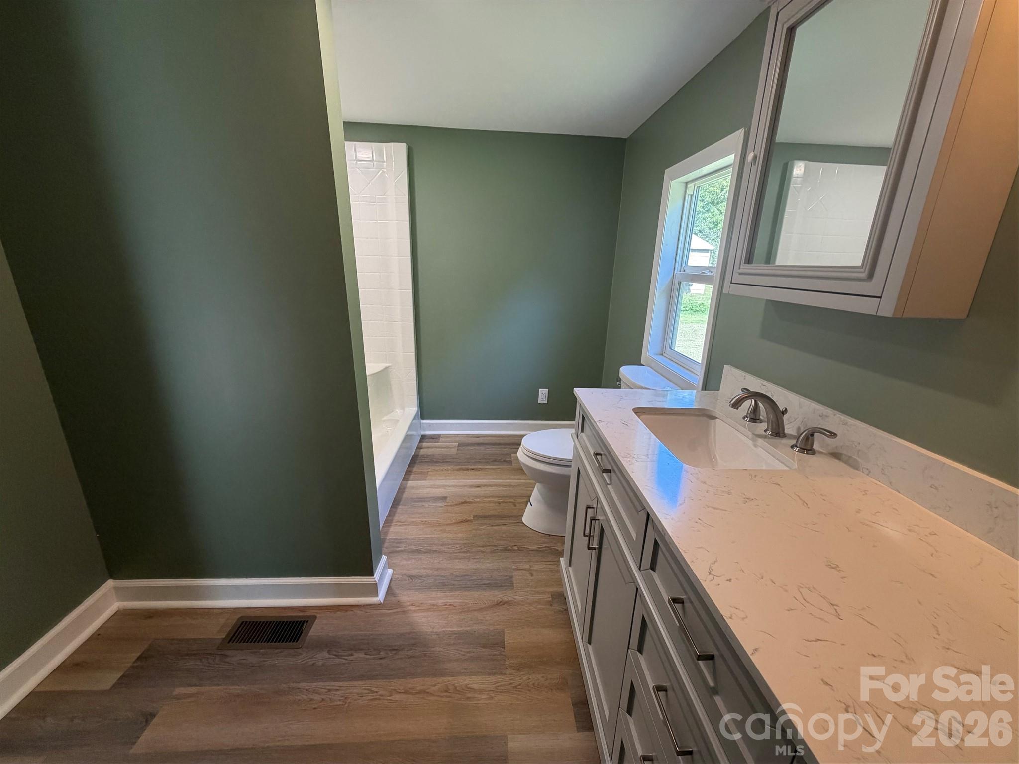 427 W Whitley Street Property Photo 20