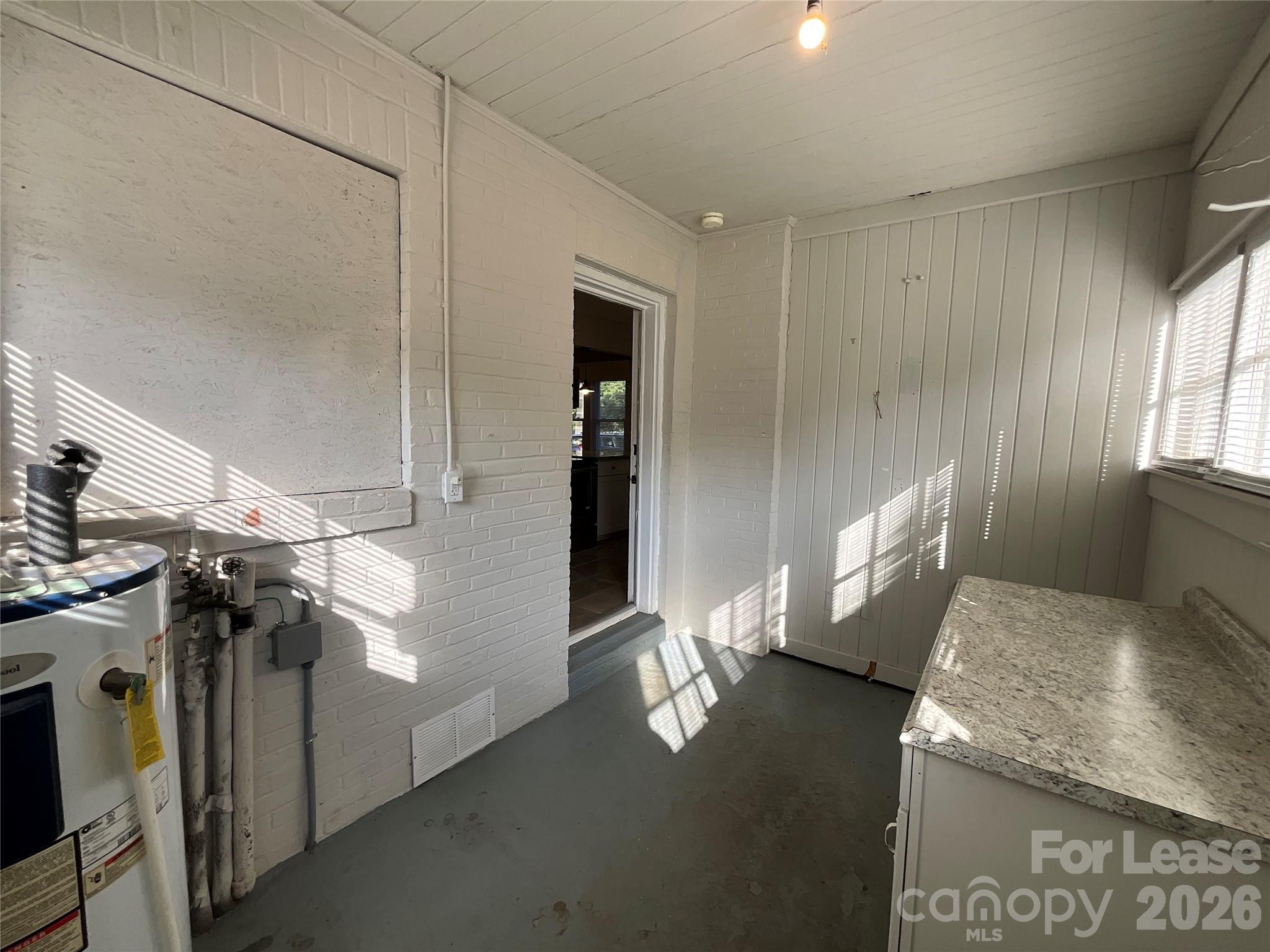 3820 Freedom Drive Property Photo 9