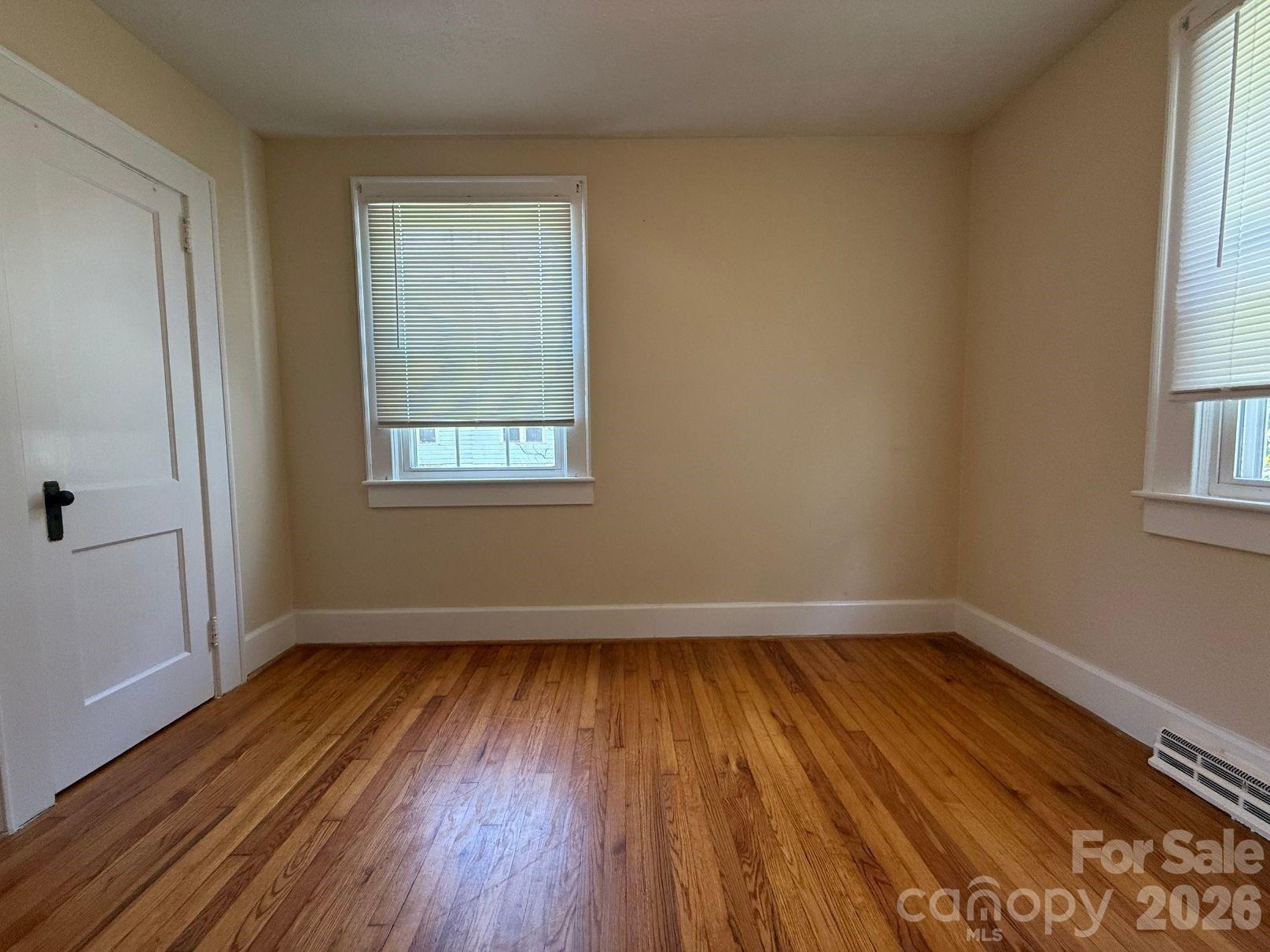 1351 S Aspen Street Property Photo 7