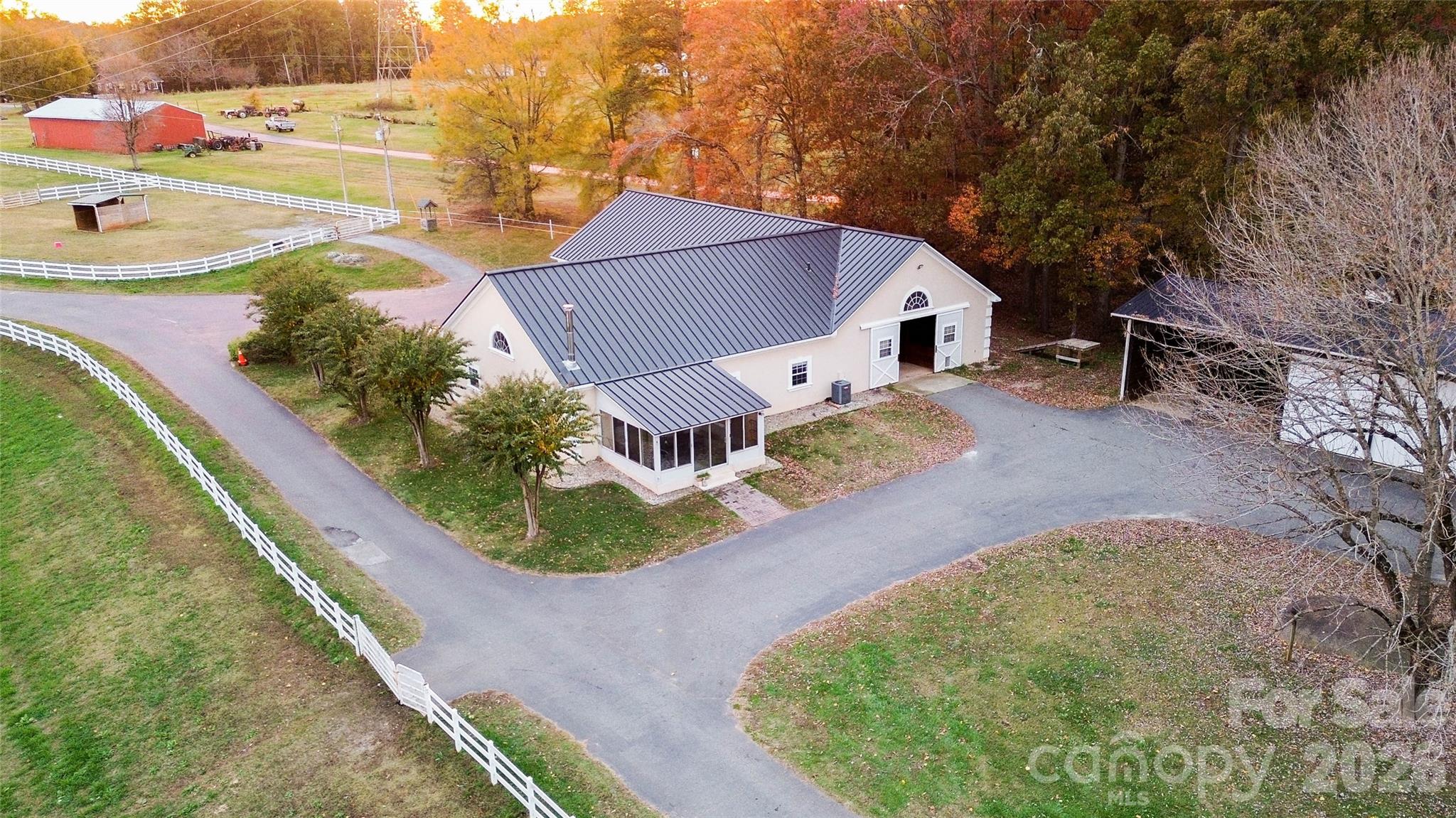10600 Archer Road Property Photo 10