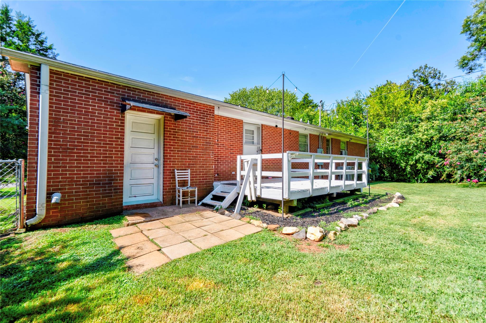 404 Pineview Drive Property Photo 11