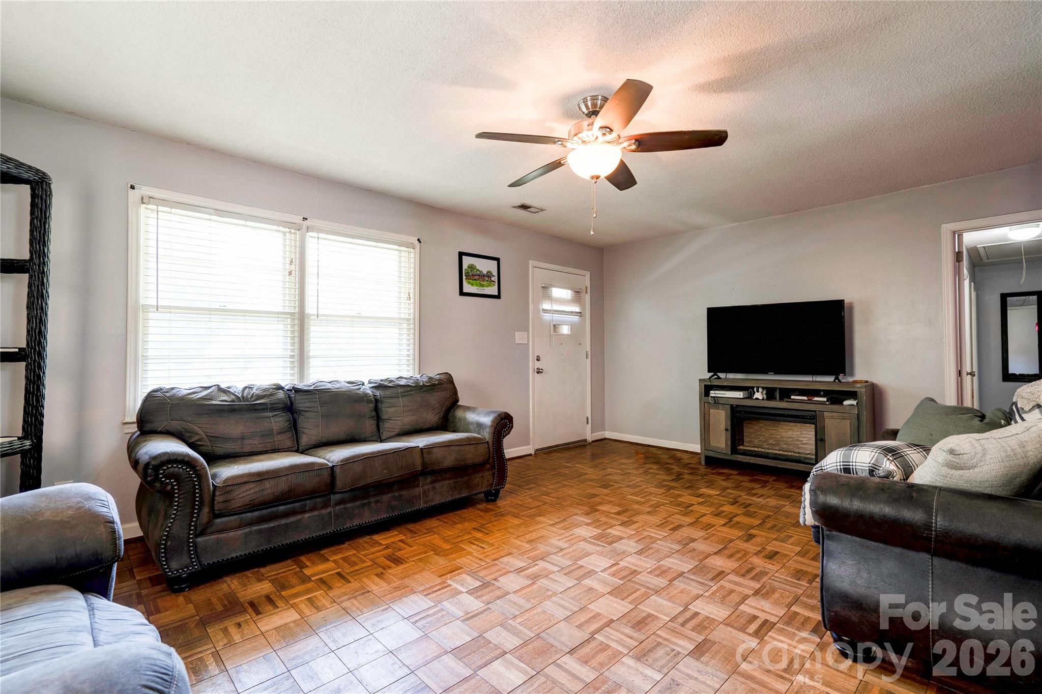 404 Pineview Drive Property Photo 12