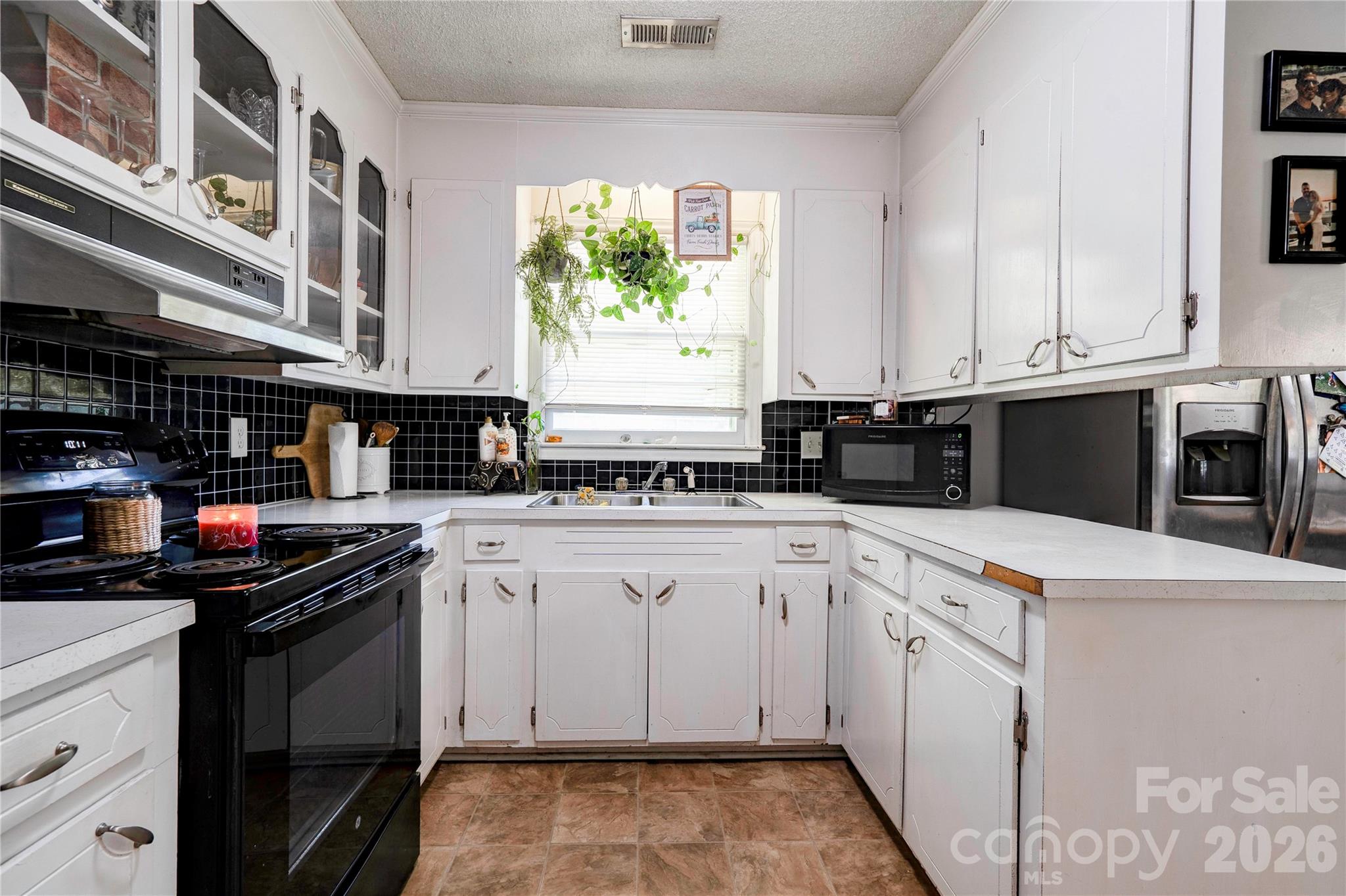 404 Pineview Drive Property Photo 16