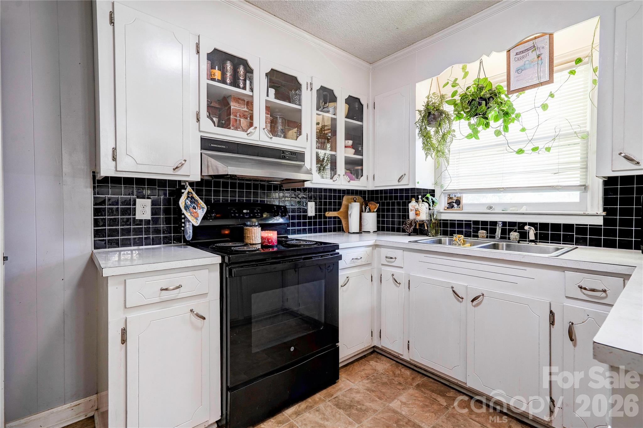 404 Pineview Drive Property Photo 17