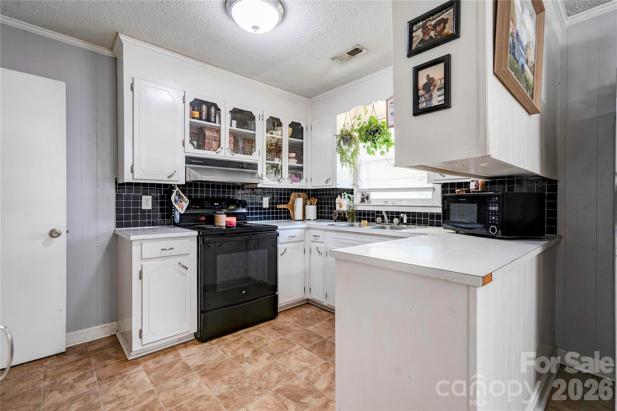404 Pineview Drive Property Photo 18