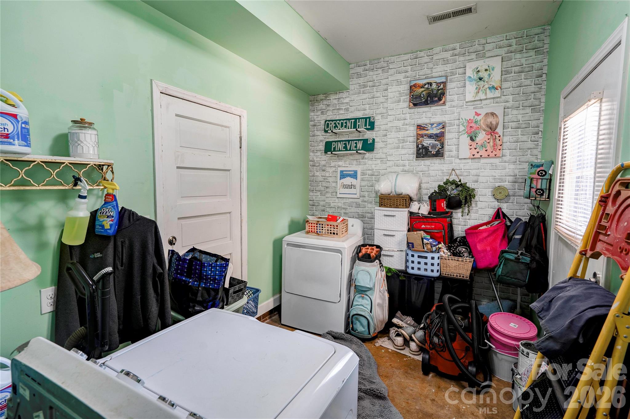 404 Pineview Drive Property Photo 22