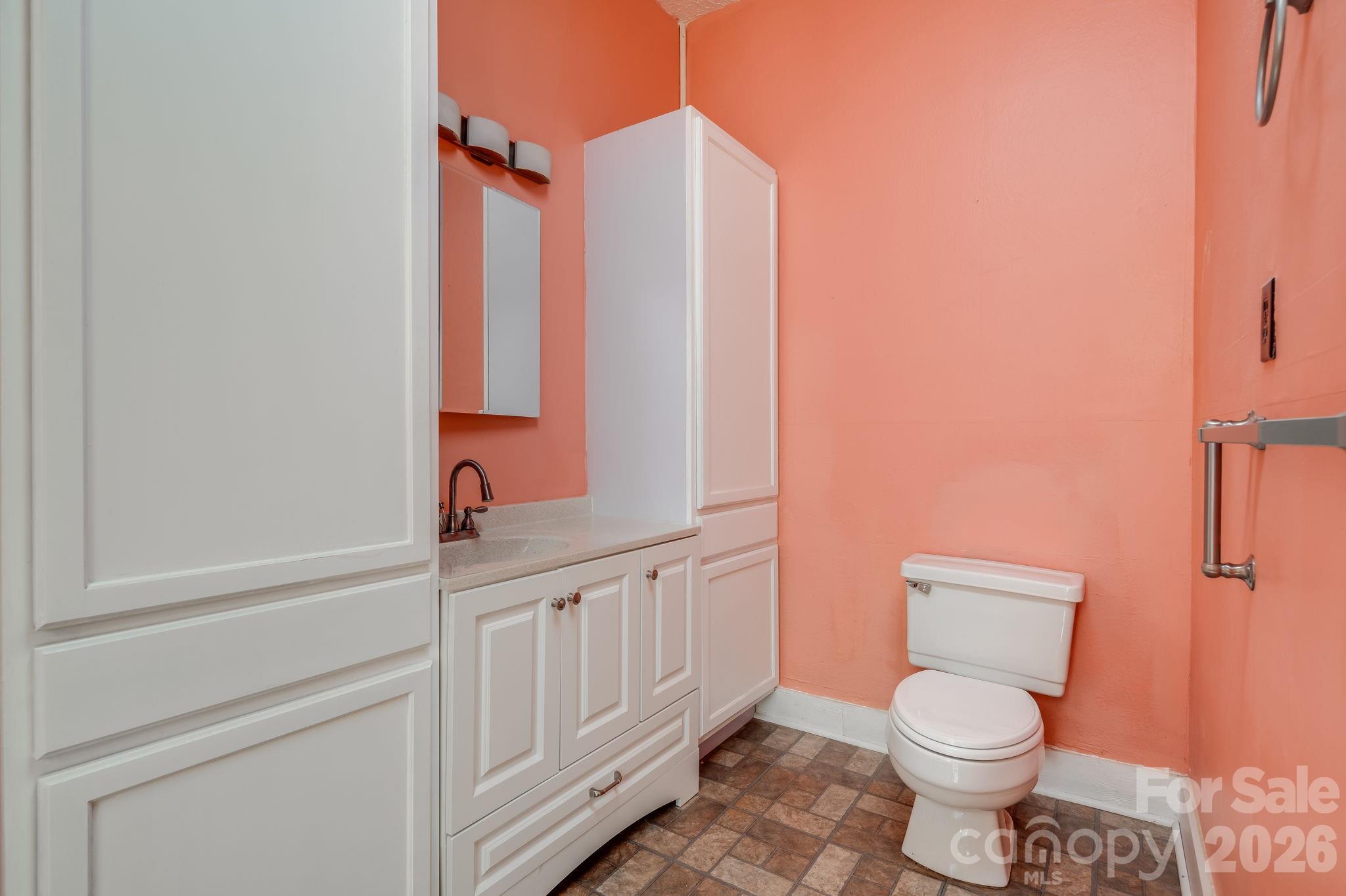 20 Drake Street Property Photo 16