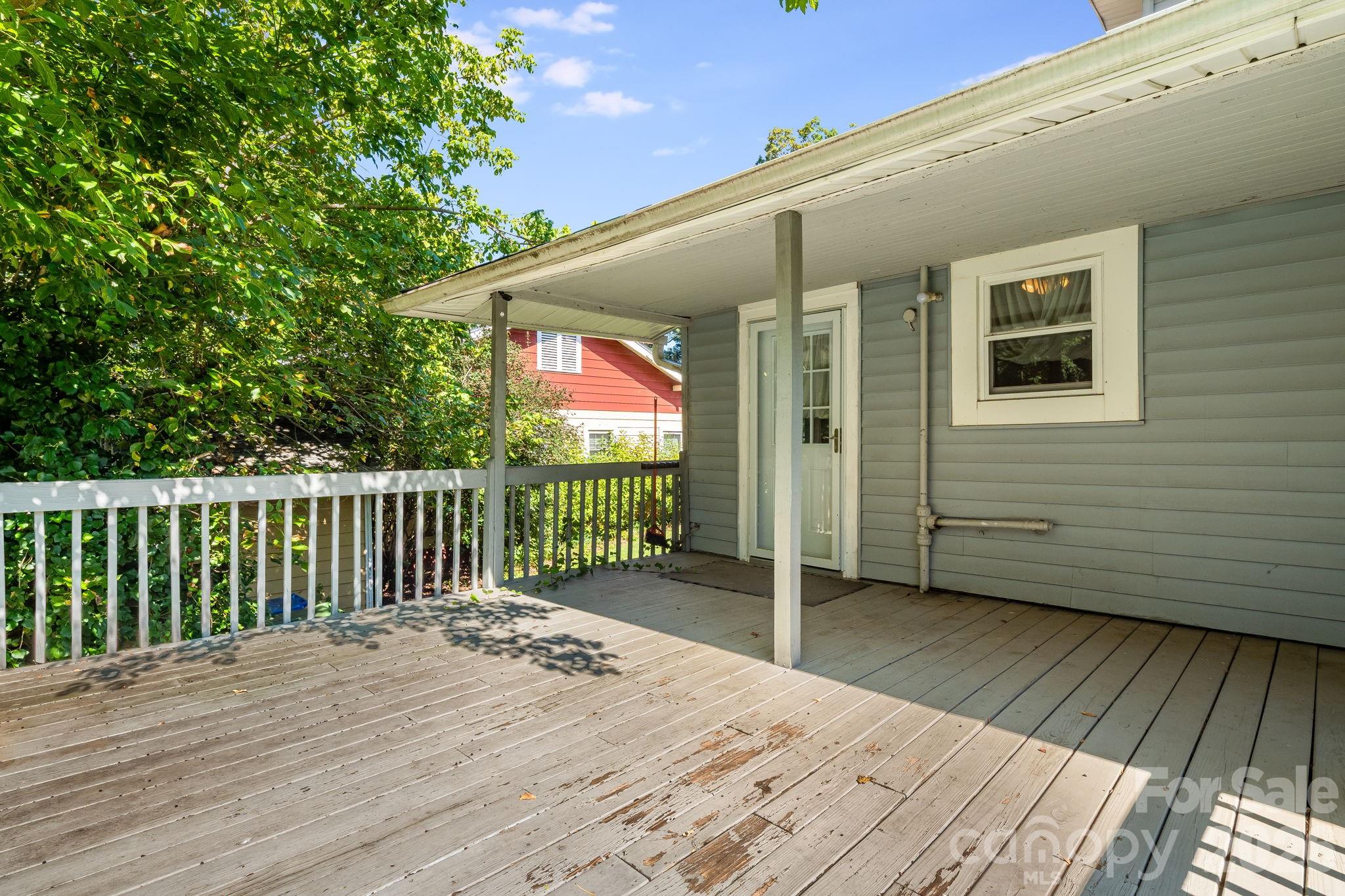 20 Drake Street Property Photo 24