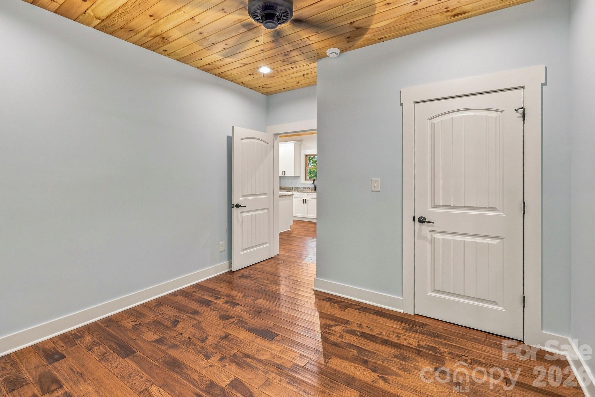 2272 Pinnacle Parkway Property Photo 16
