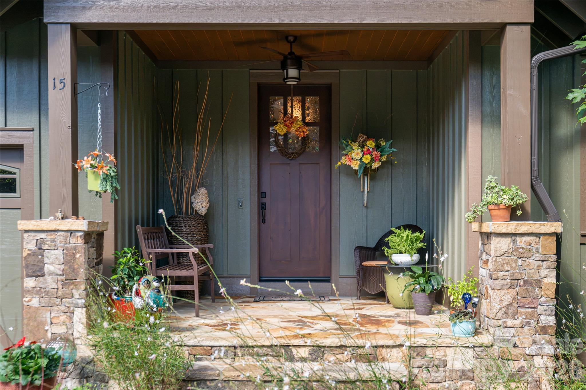15 Stills Creek Loop Property Photo 5