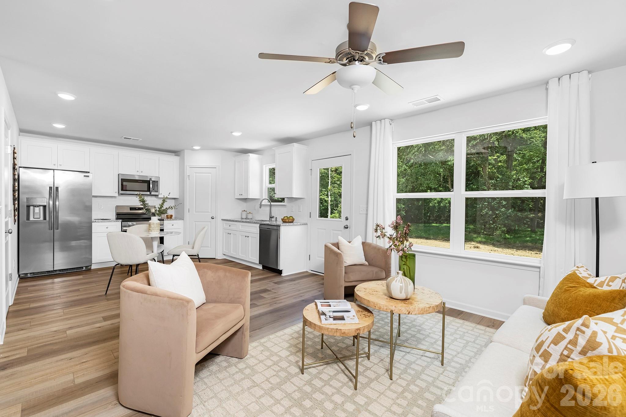 1237 Janice Road Property Photo 4