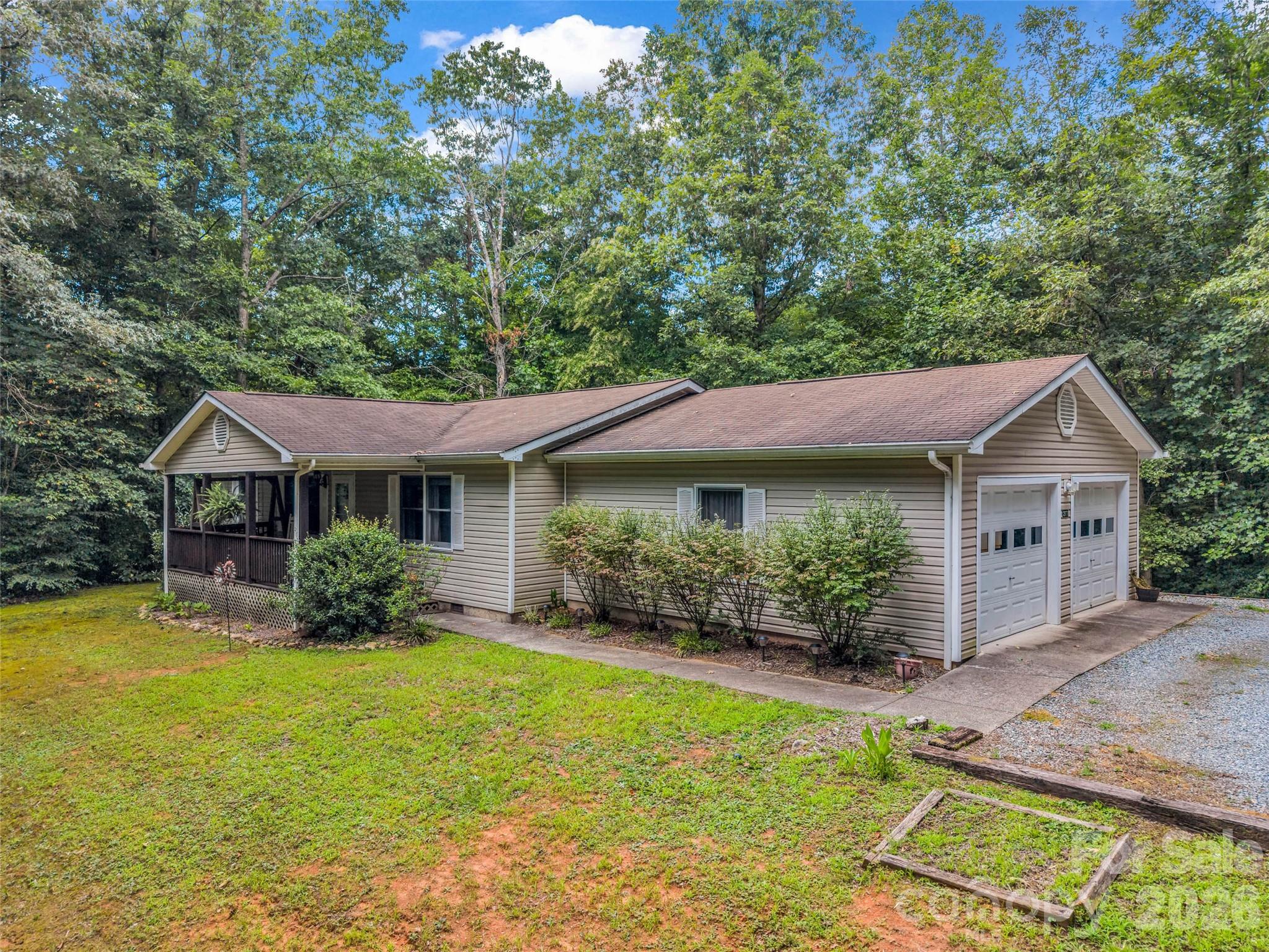 277 Debbies Branch Drive Property Photo 2