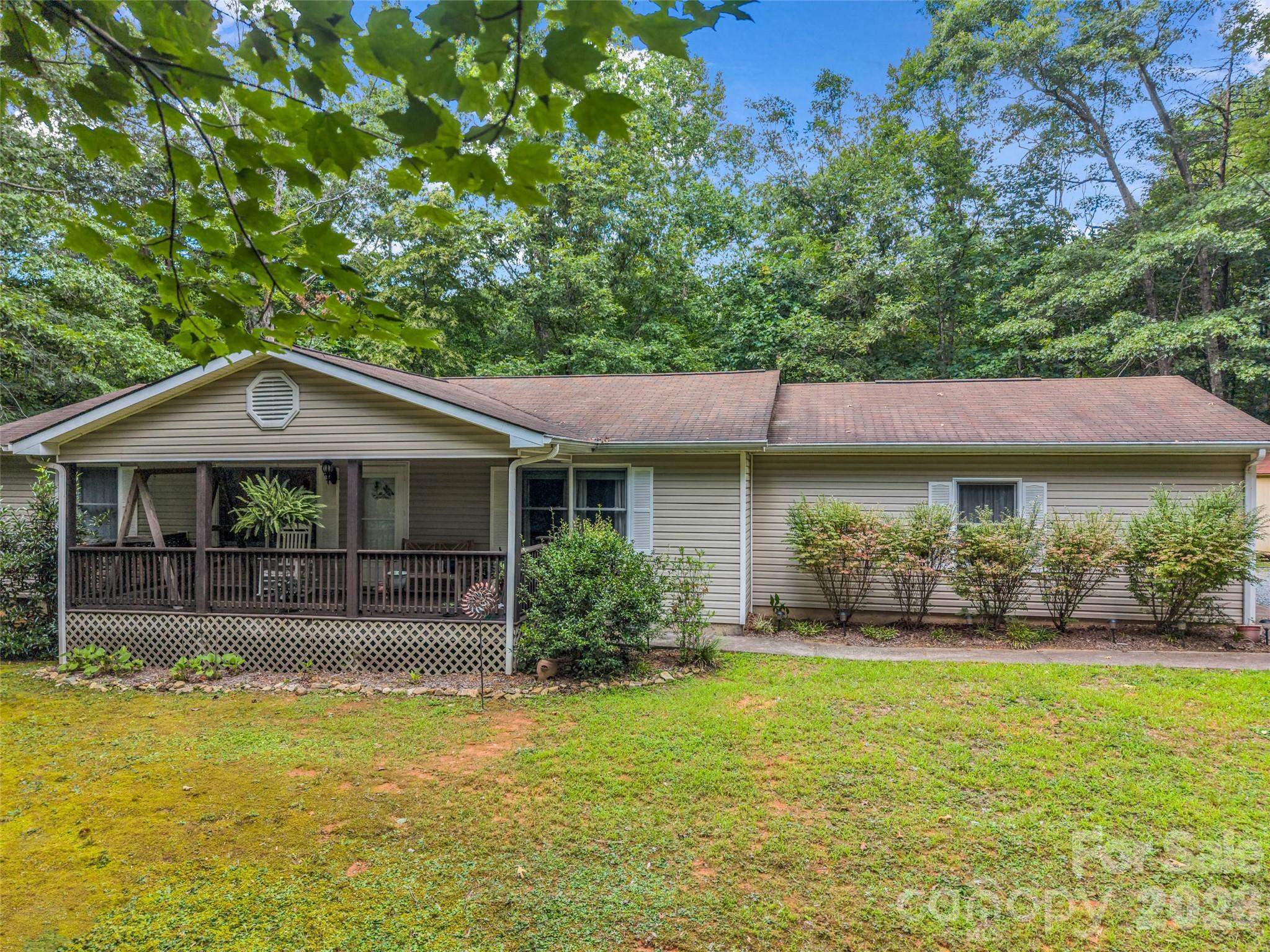 277 Debbies Branch Drive Property Photo 3
