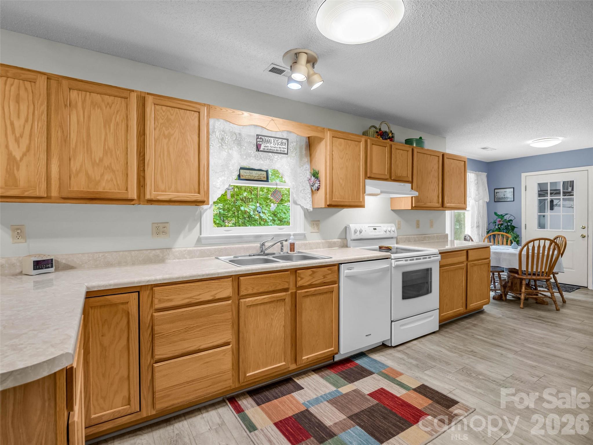 277 Debbies Branch Drive Property Photo 16