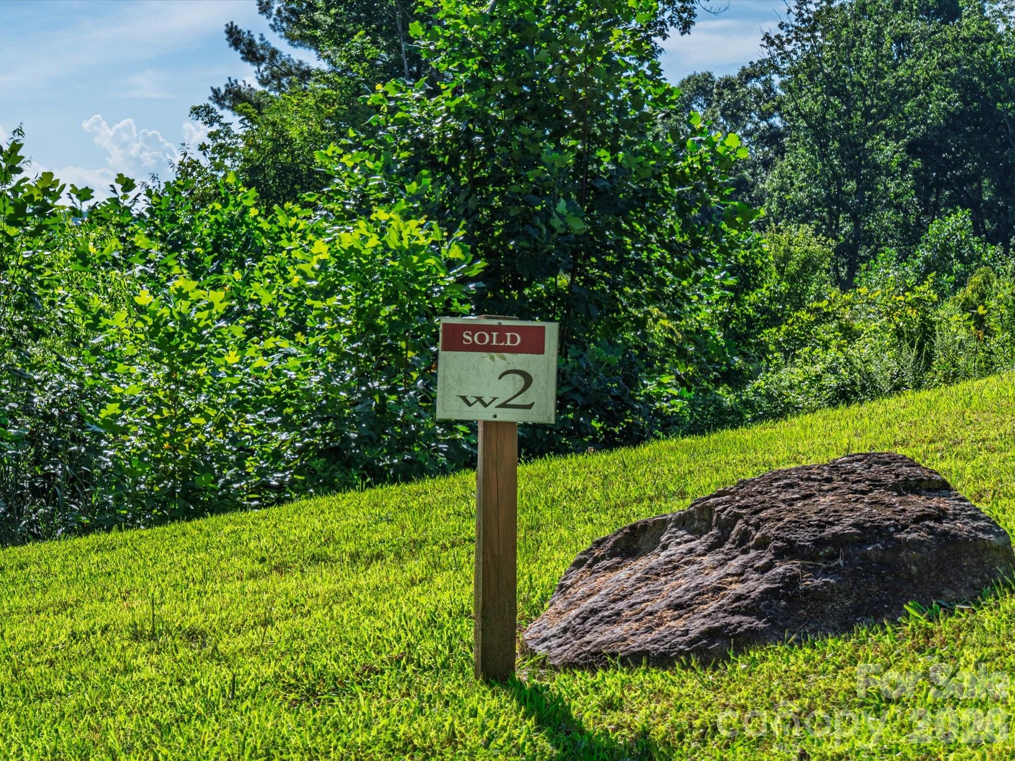 52 Lemongrass Trail Property Photo 4