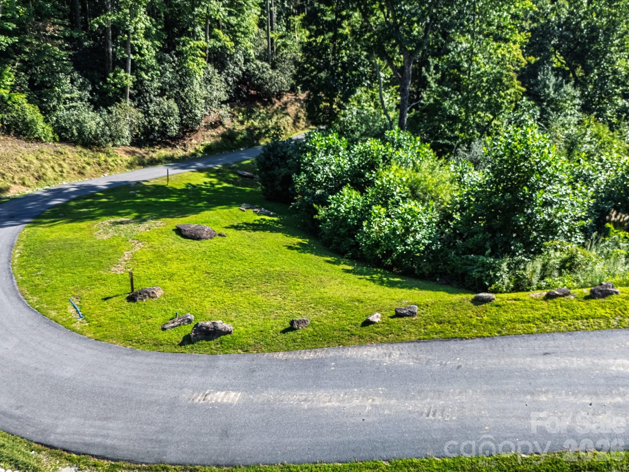 52 Lemongrass Trail Property Photo 10