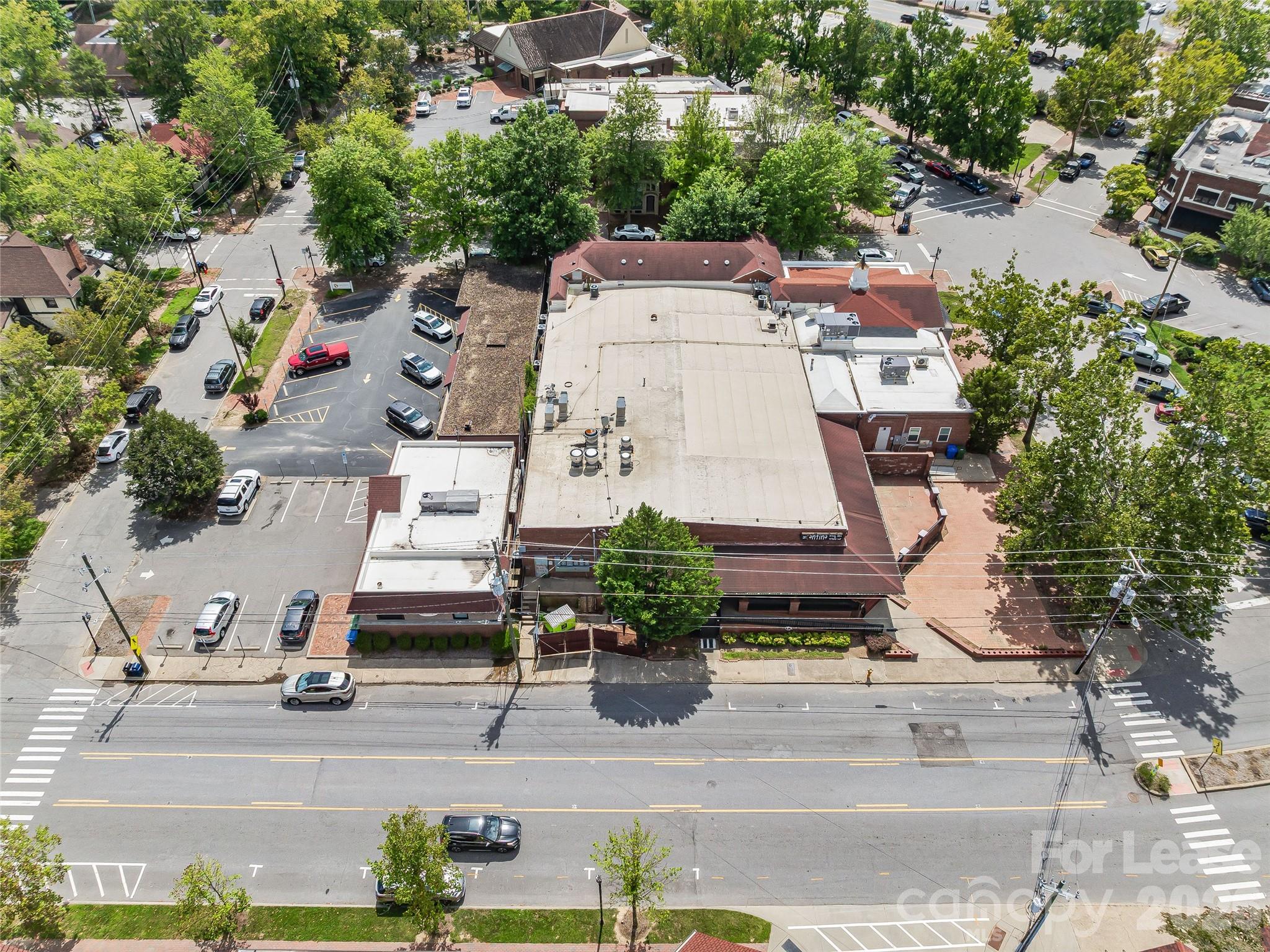 10 Biltmore Plaza Property Photo 6