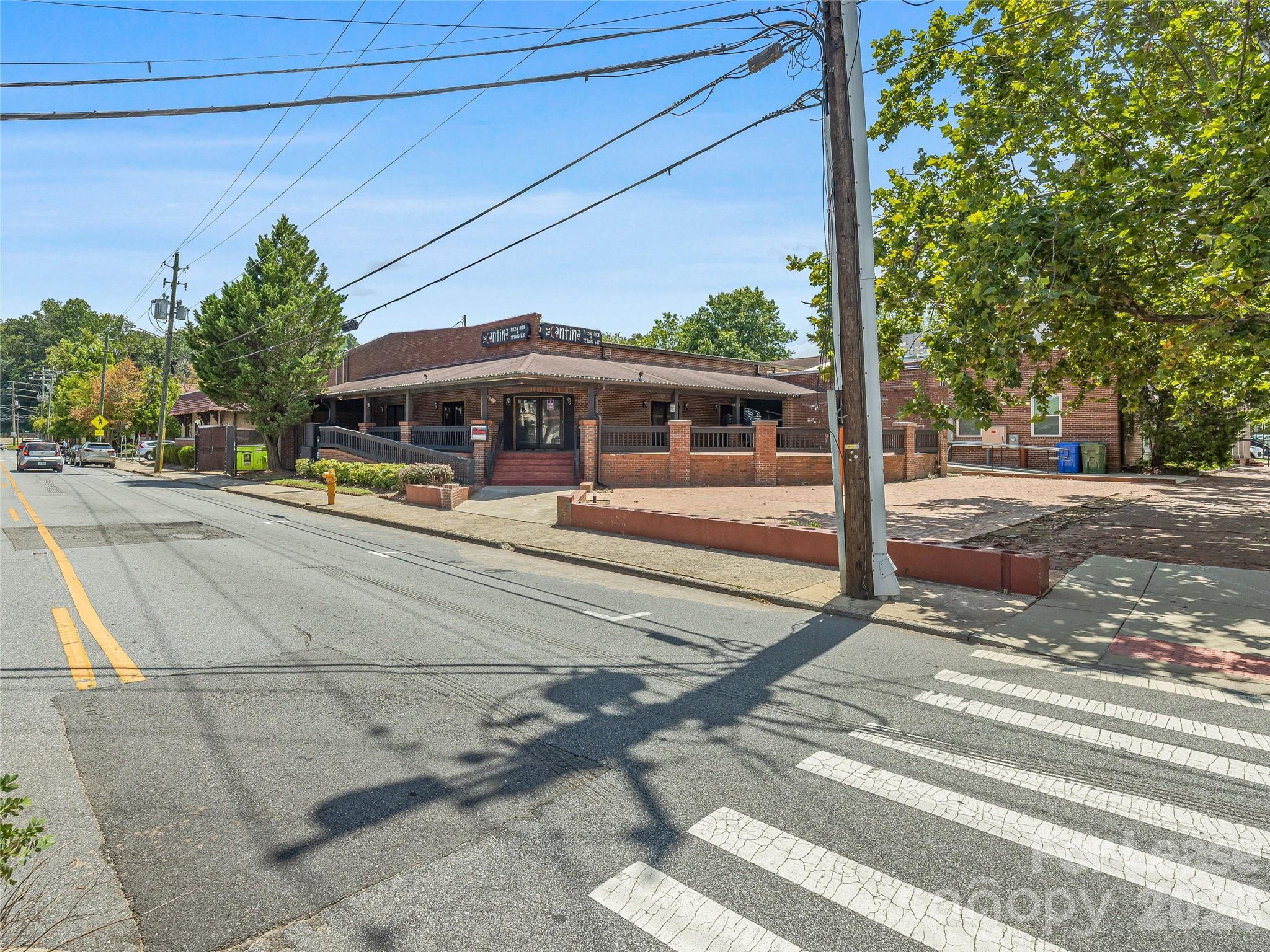10 Biltmore Plaza Property Photo 16