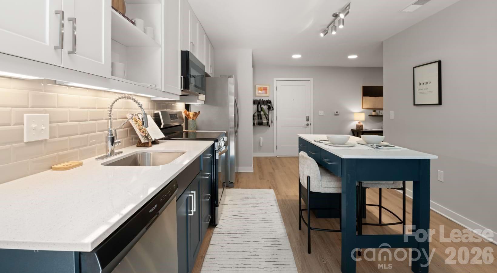 426 N Tryon Street C2.1s Property Photo 17