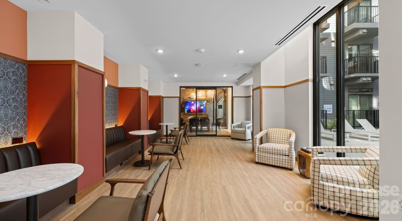 426 N Tryon Street C2.1s Property Photo 45