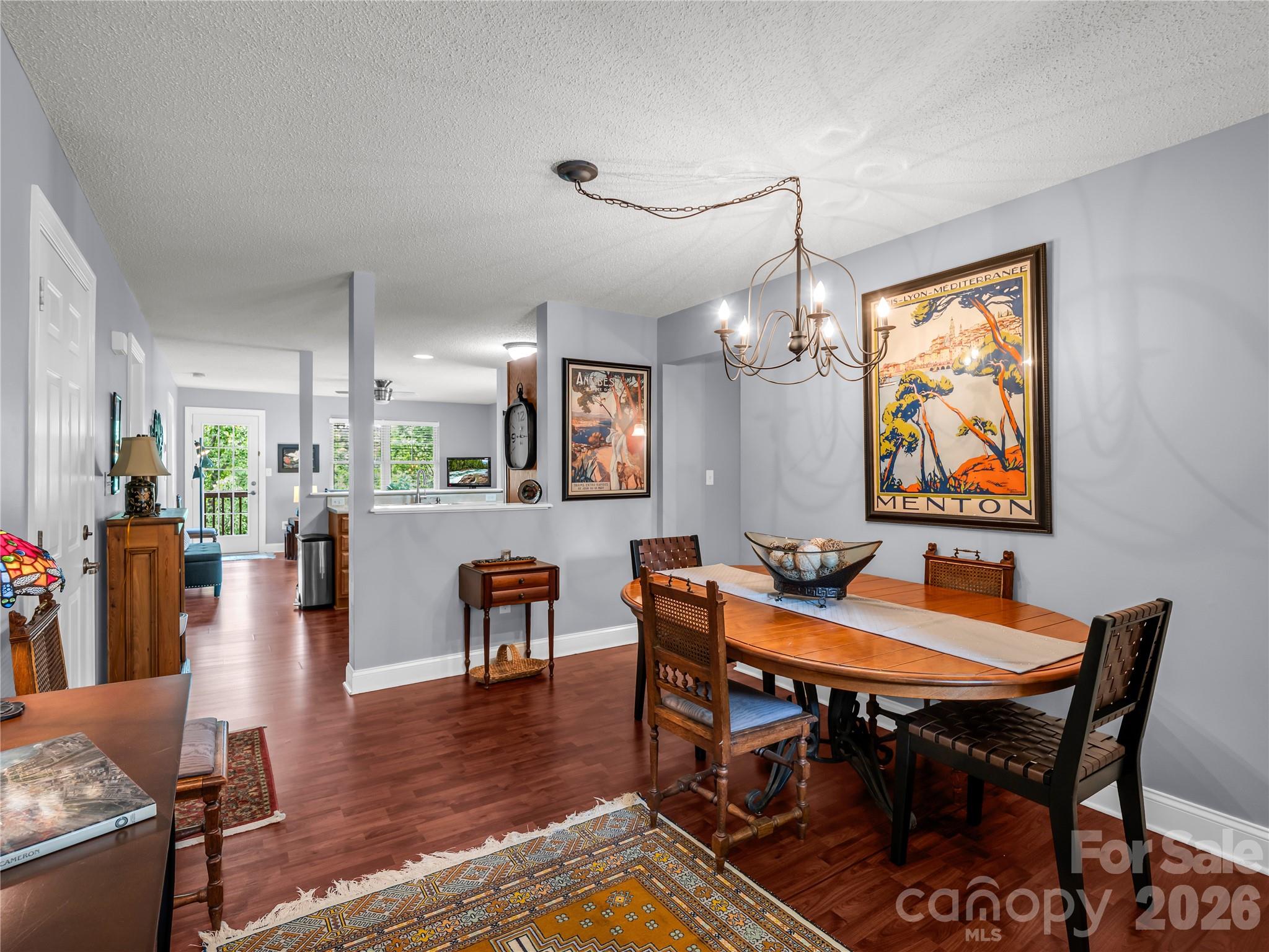 119 Downing Park Court E Property Photo 9