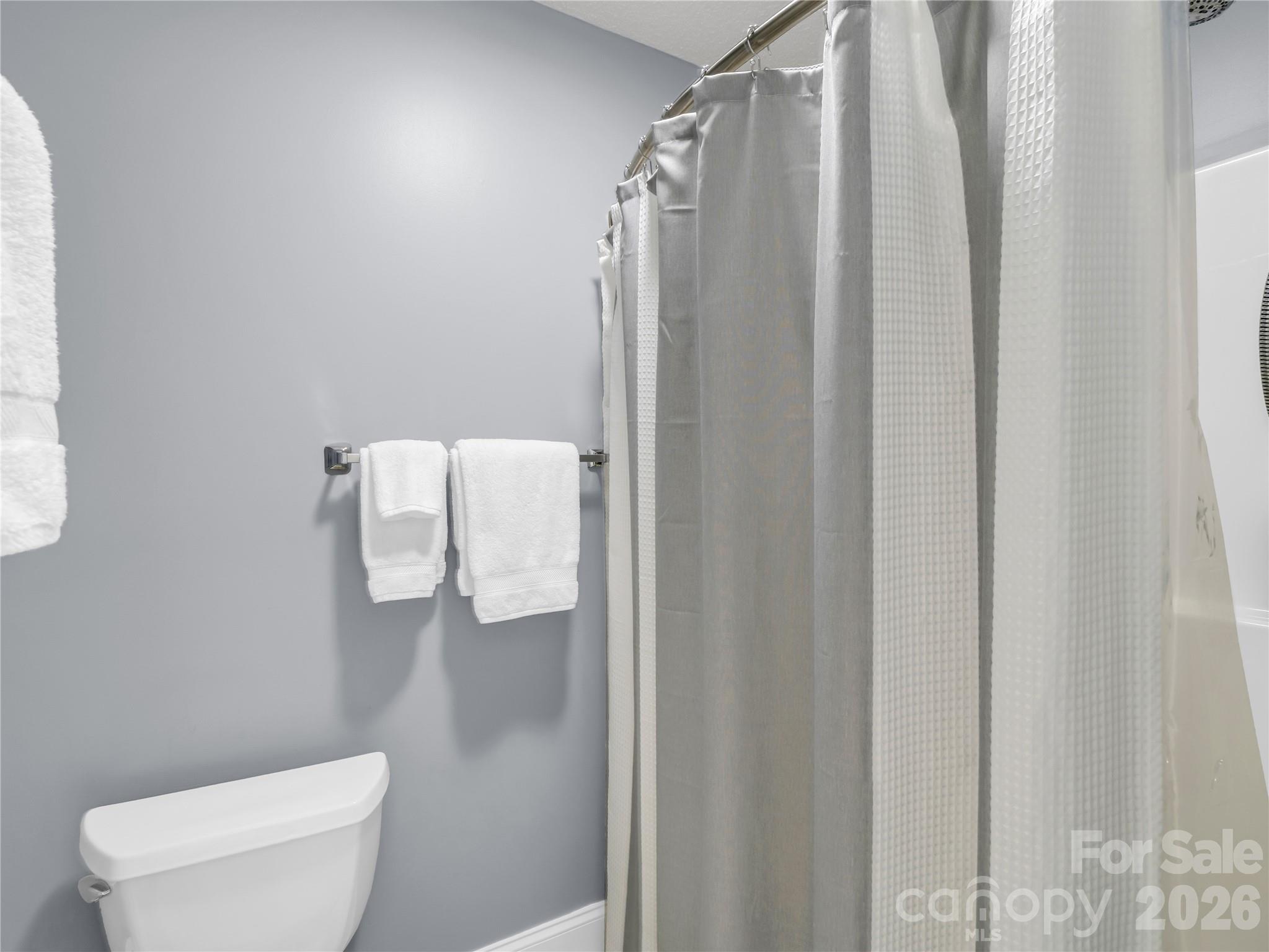 119 Downing Park Court E Property Photo 34