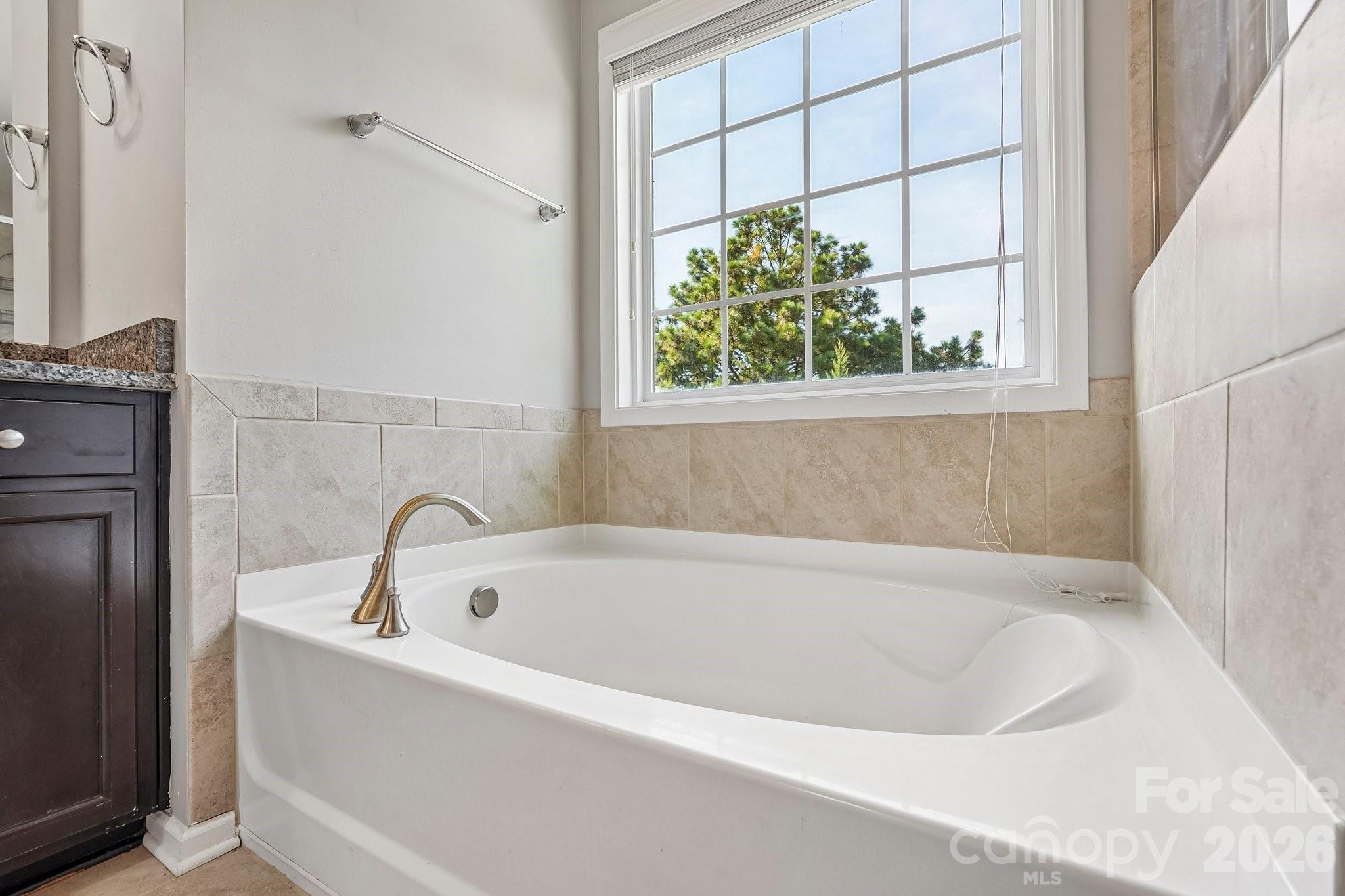 12908 Franklin Square Road Property Photo 26