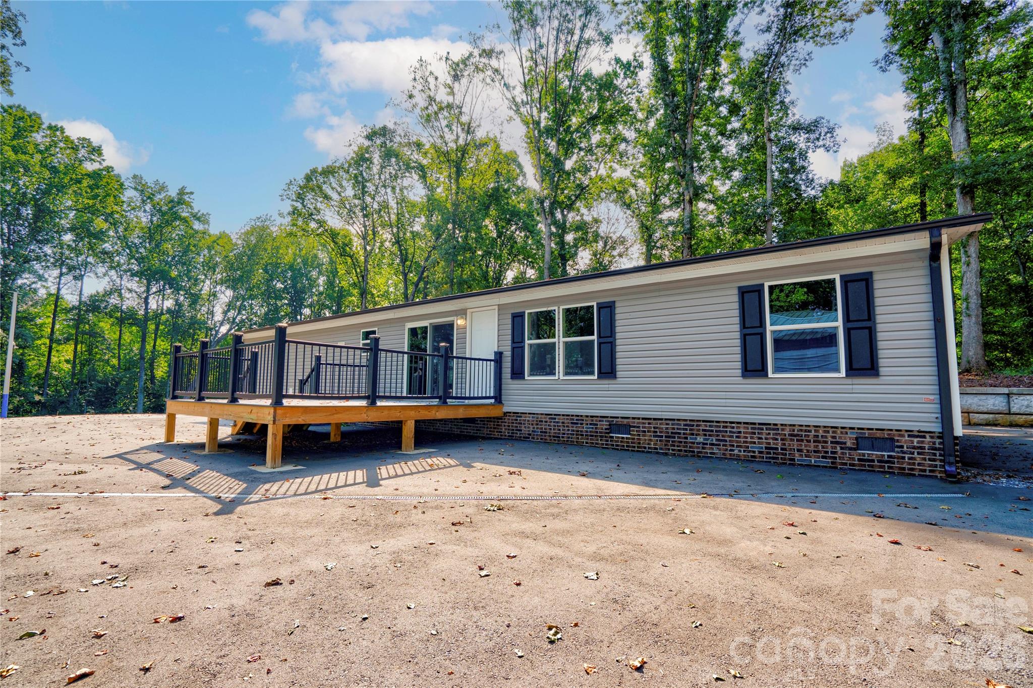 737 Pleasantdale Drive Property Photo 2