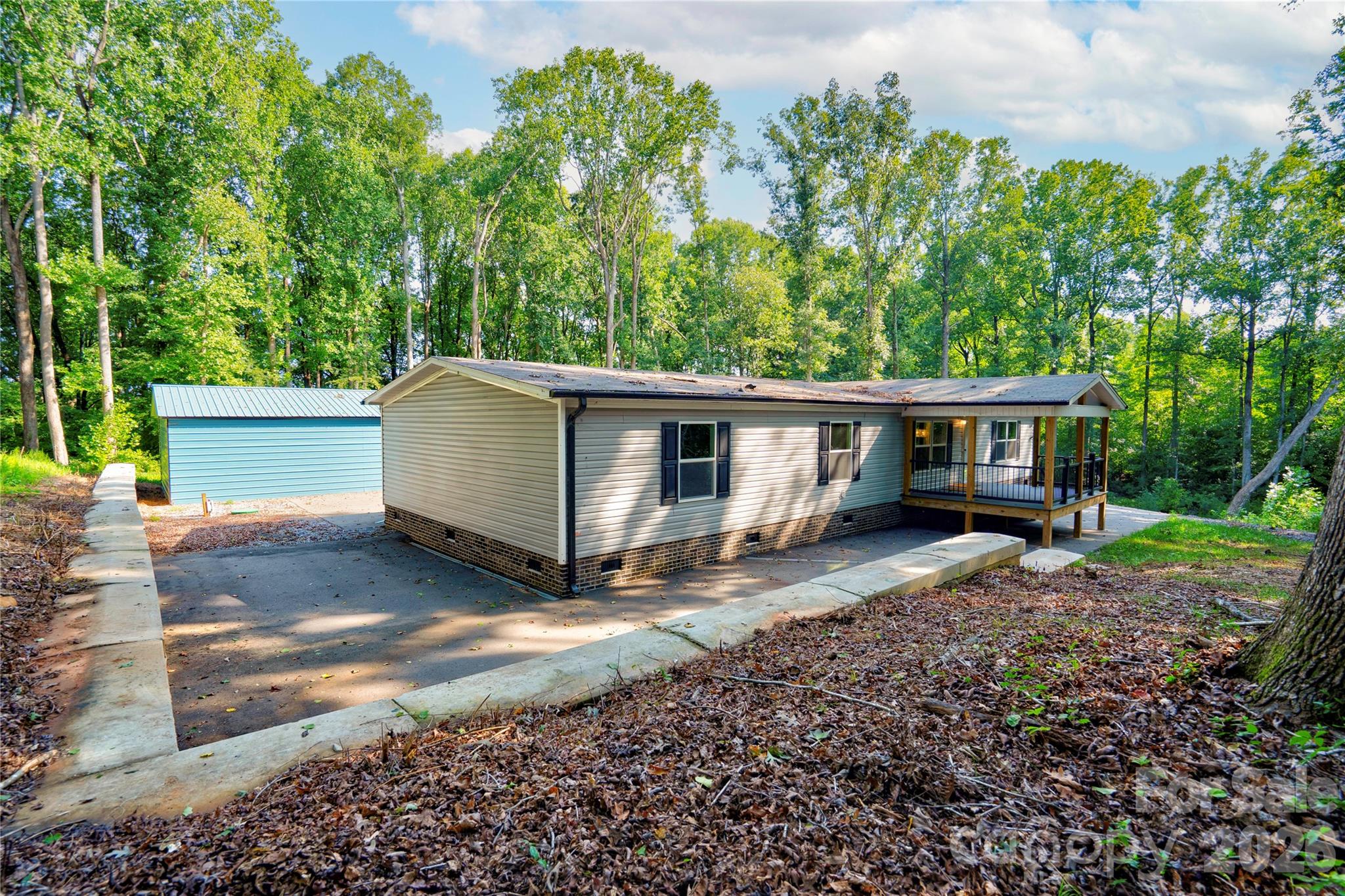 737 Pleasantdale Drive Property Photo 4