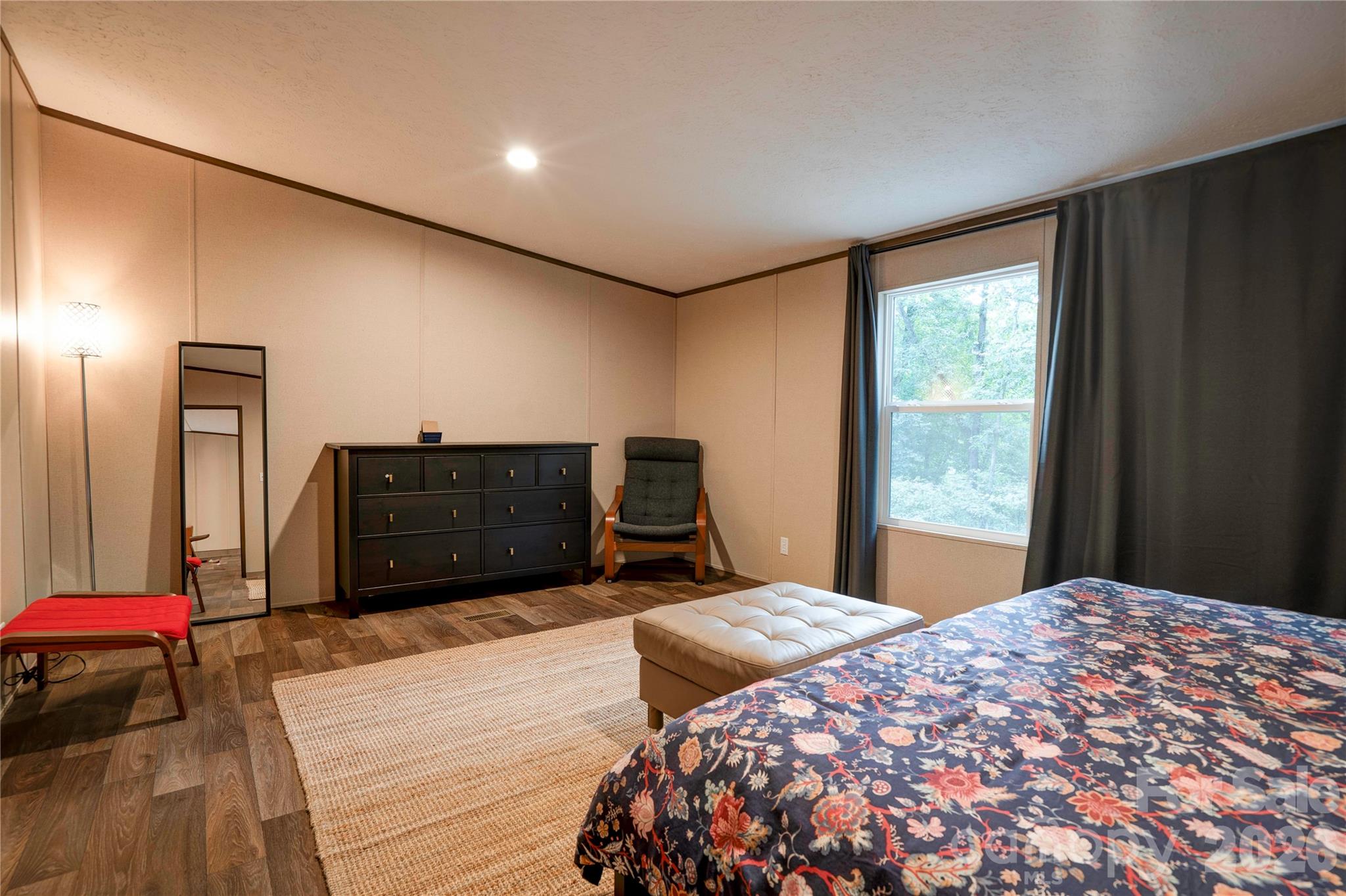 737 Pleasantdale Drive Property Photo 15
