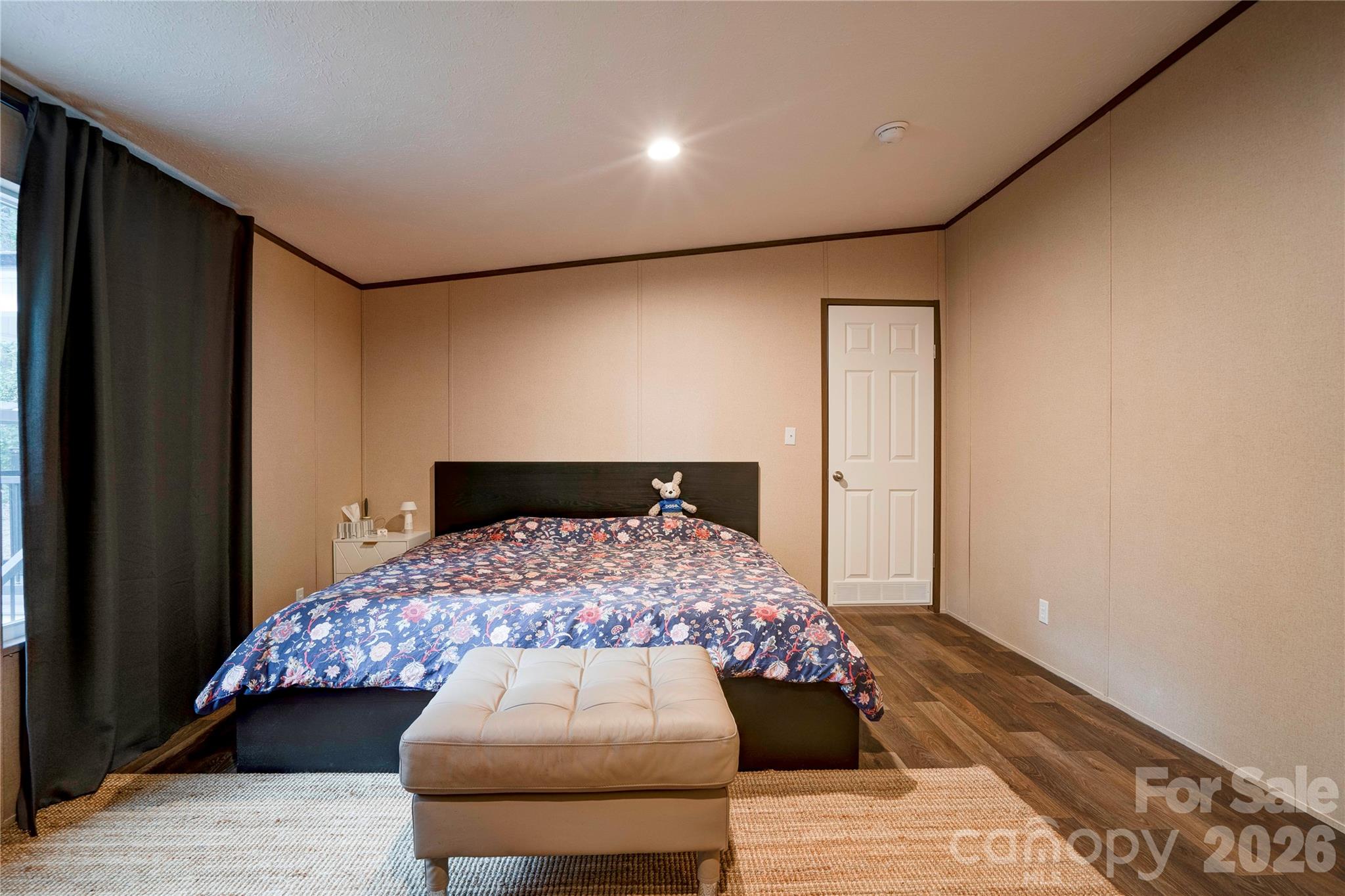 737 Pleasantdale Drive Property Photo 17