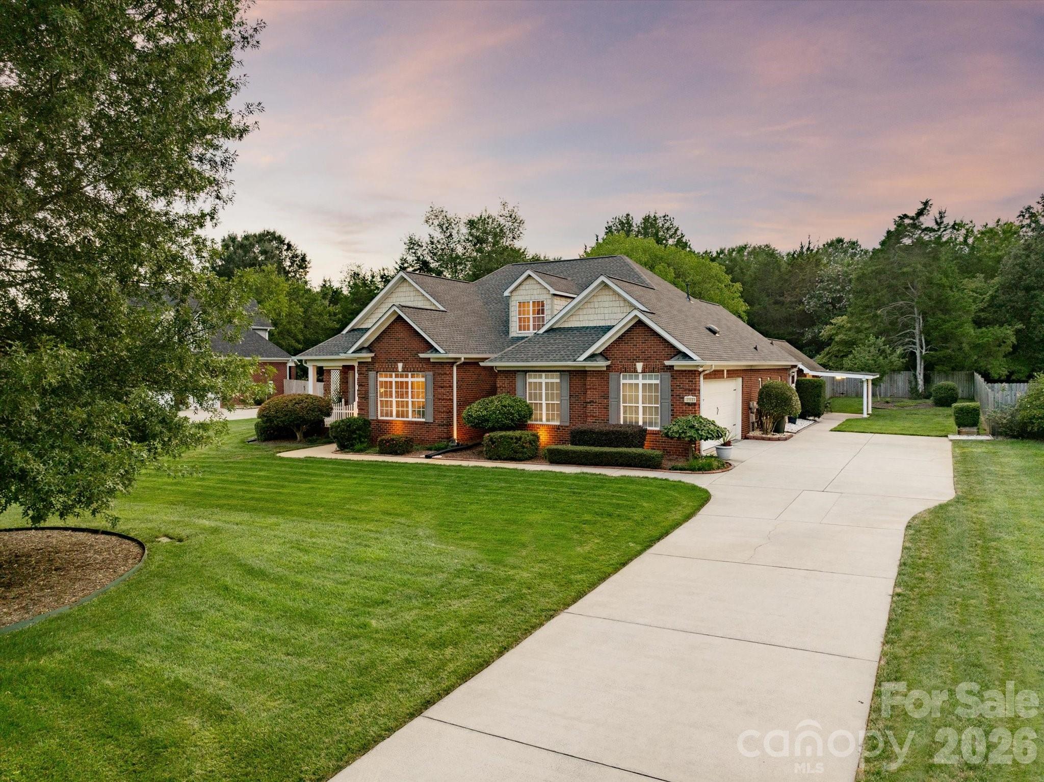 1913 Windmere Drive Property Photo 39