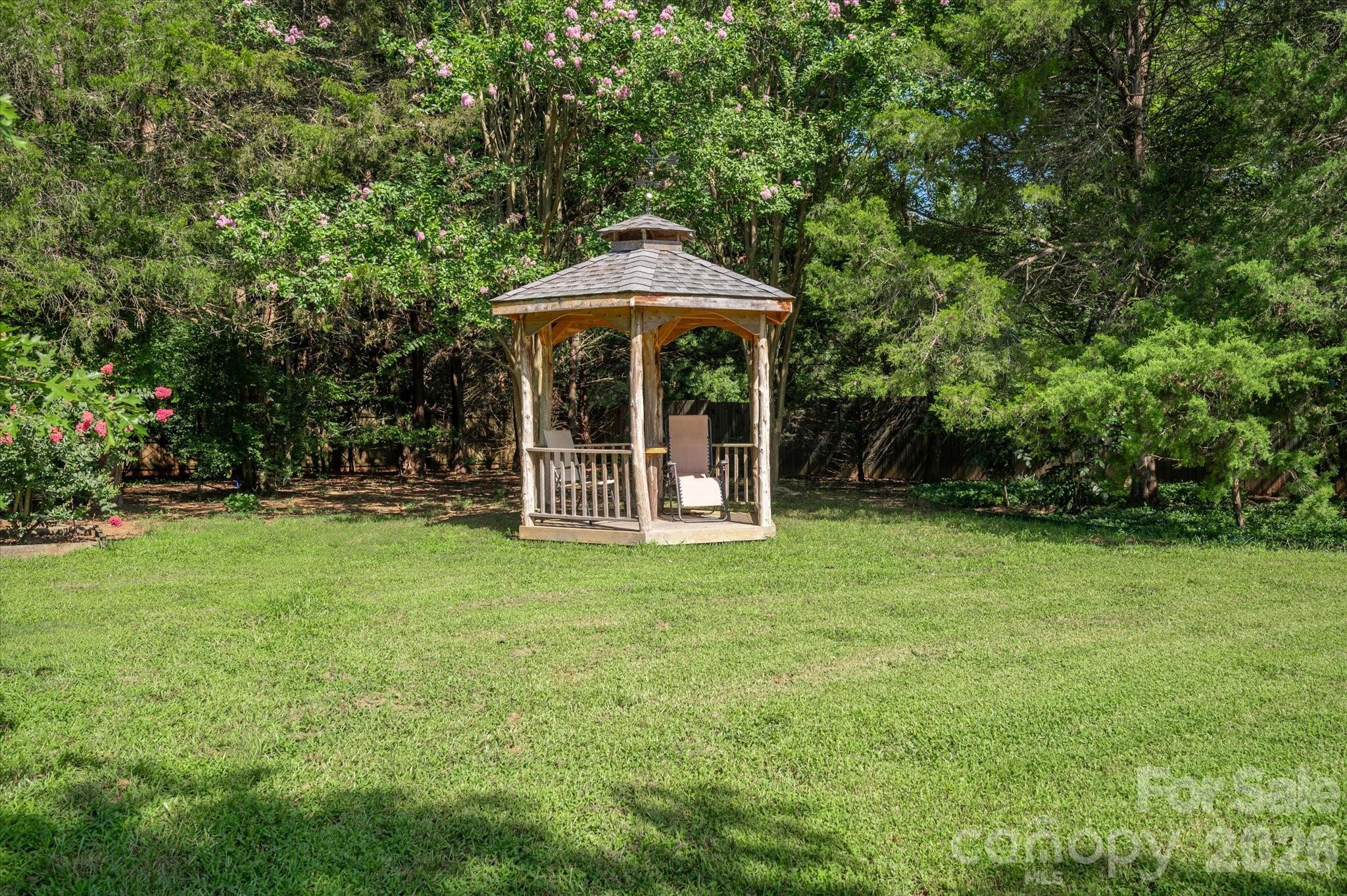 1913 Windmere Drive Property Photo 43