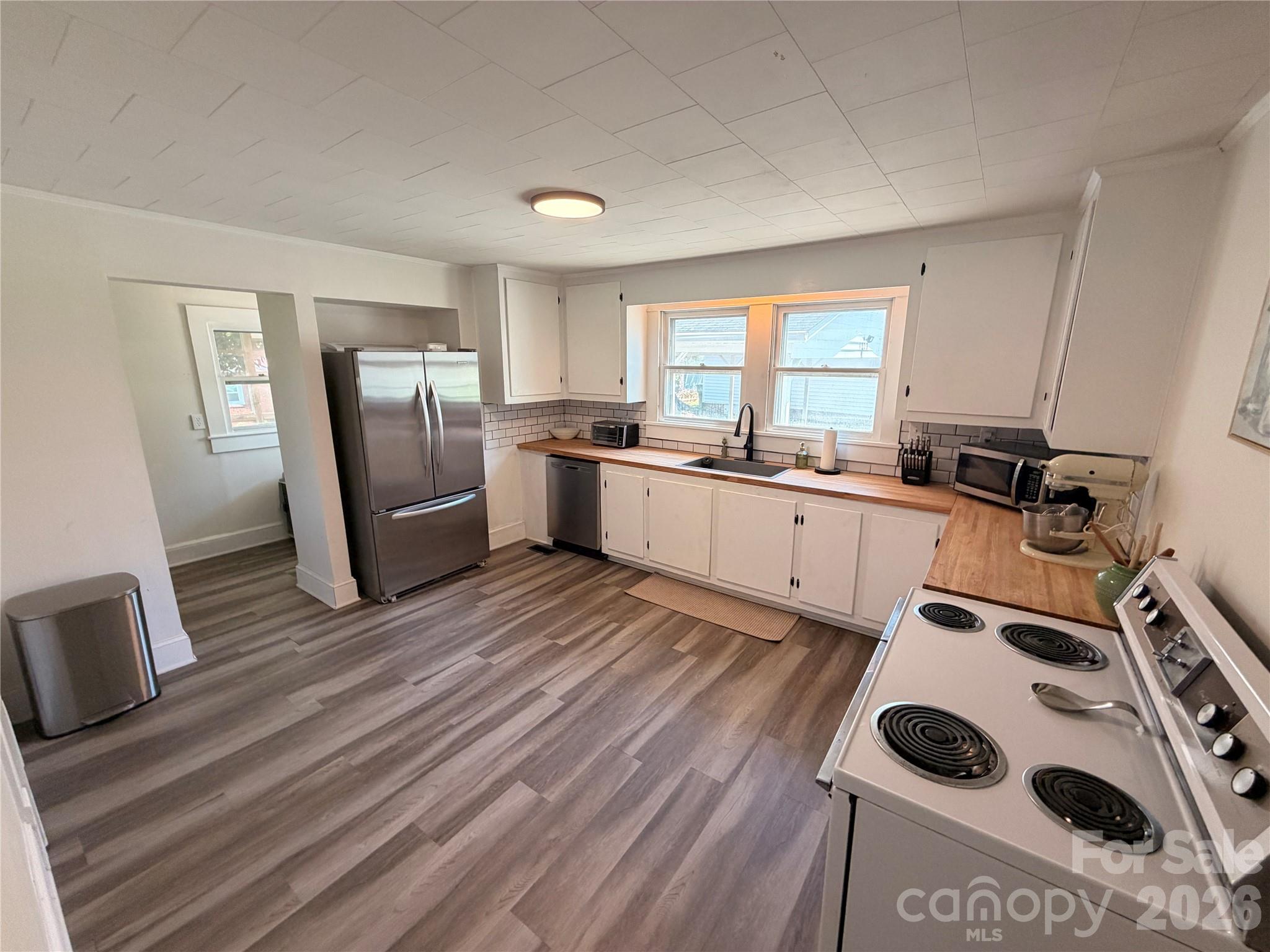 1223 Milton Avenue Property Photo 3