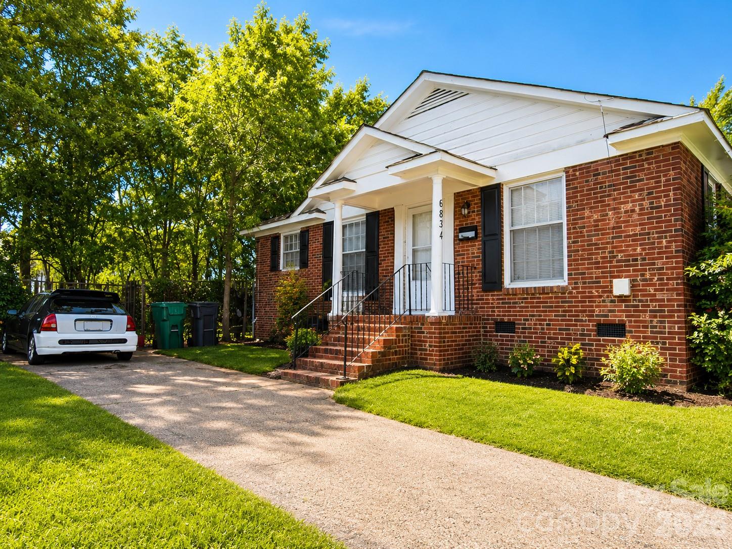 6834 Woodstream Drive Property Photo 2