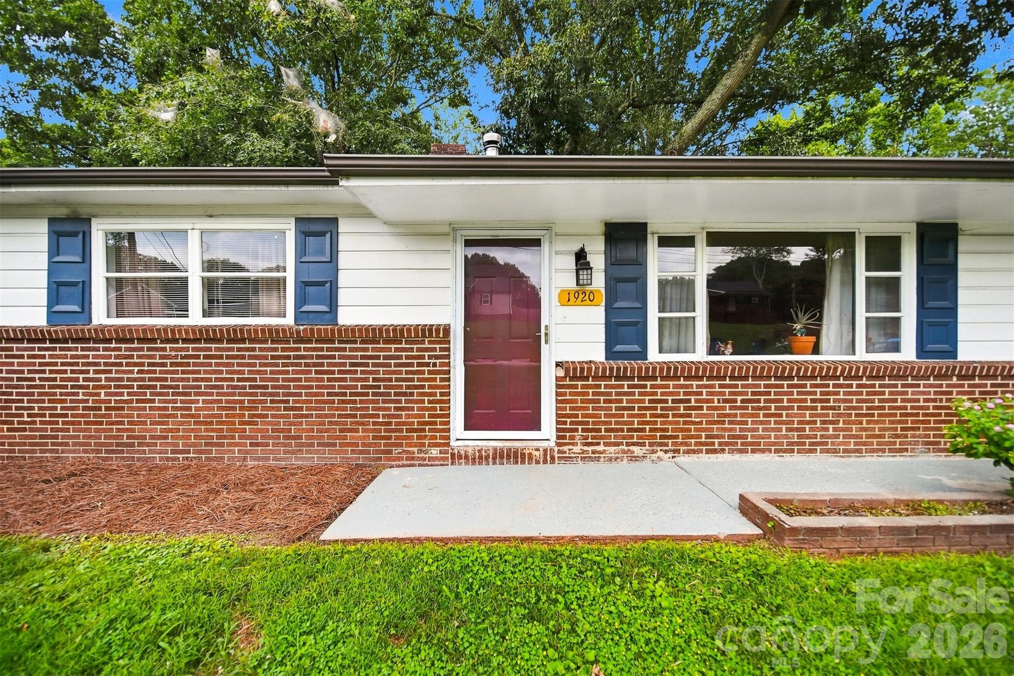 1920 30th Street Property Photo 4