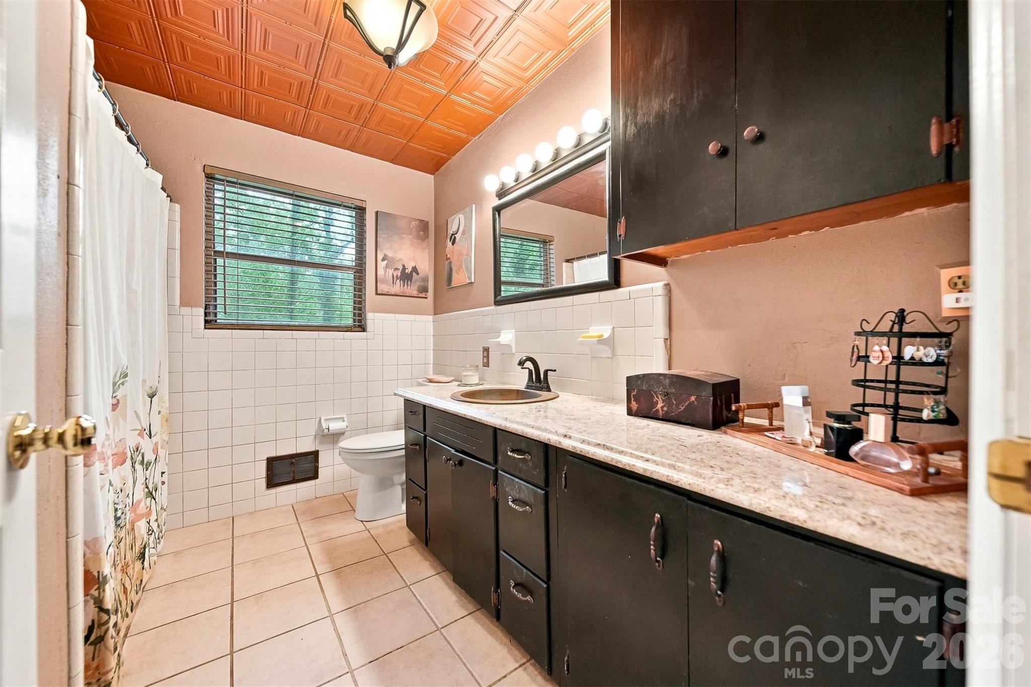 1920 30th Street Property Photo 23