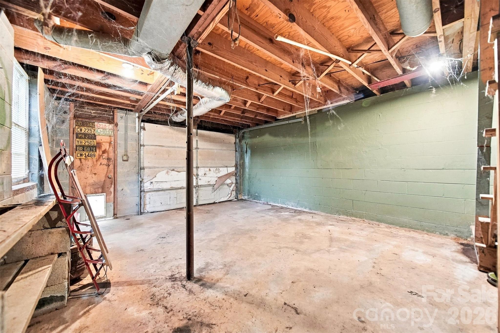 1920 30th Street Property Photo 32