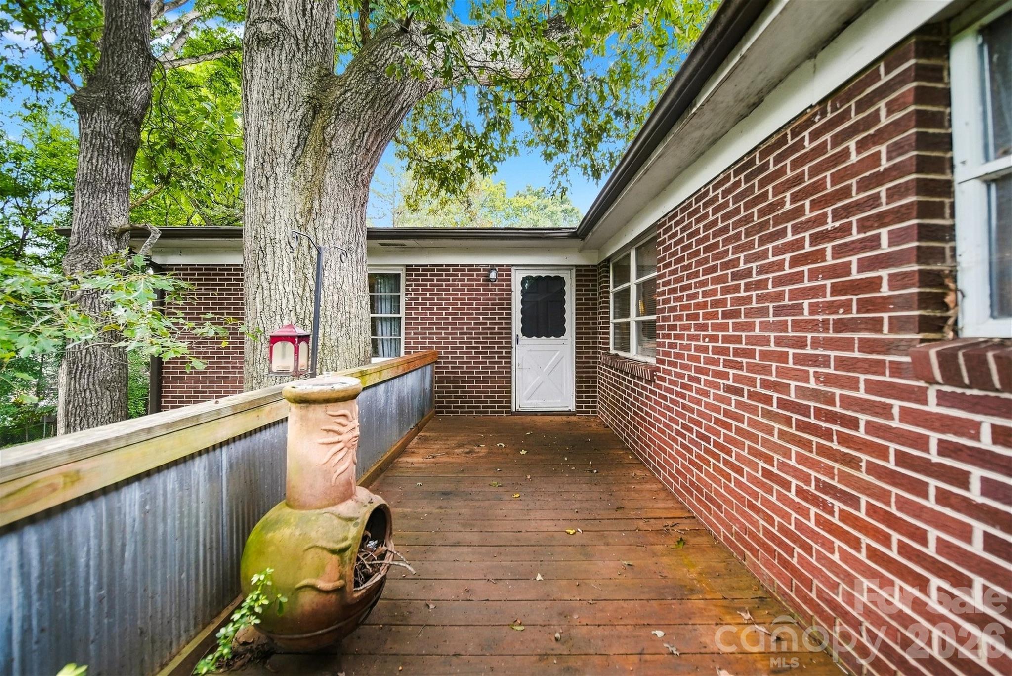 1920 30th Street Property Photo 35