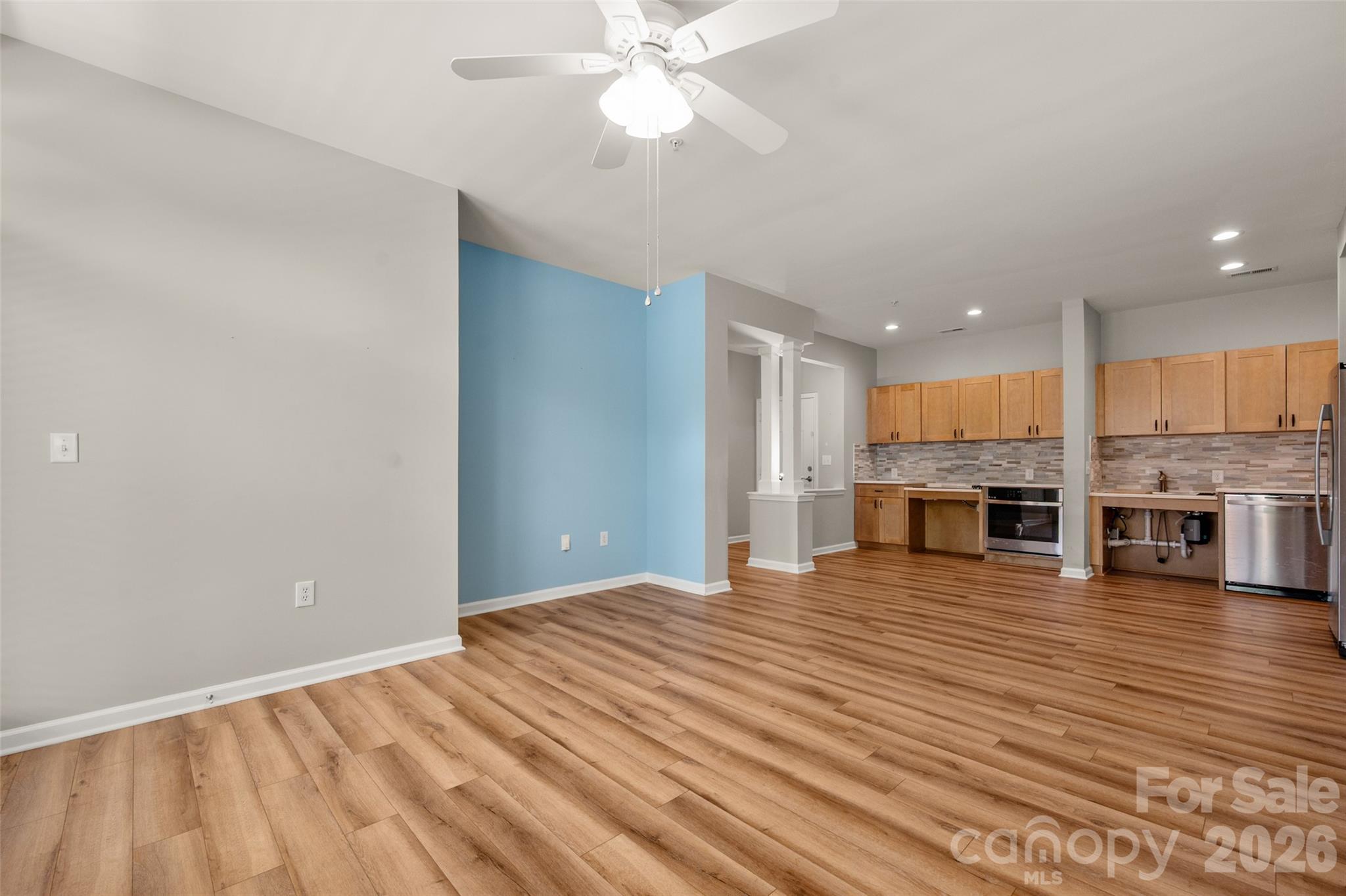 6112 Creft Circle 117 Property Photo 8