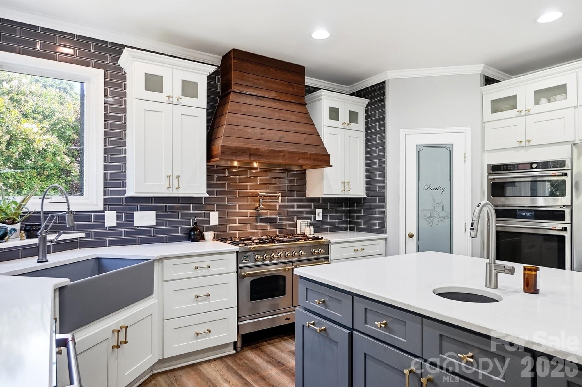 638 Reliance Court Property Photo 3