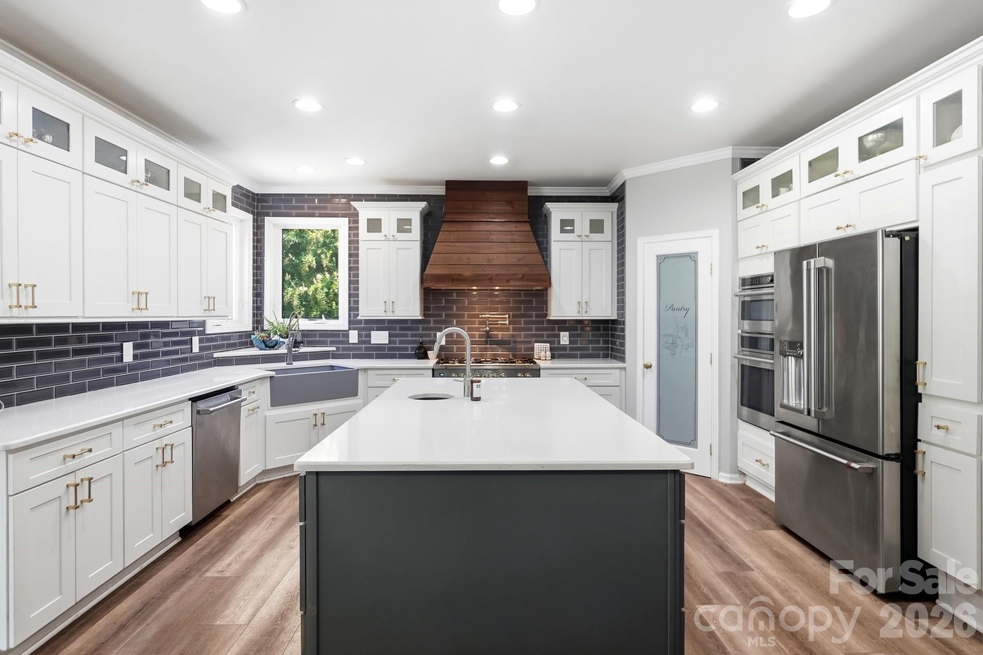 638 Reliance Court Property Photo 12