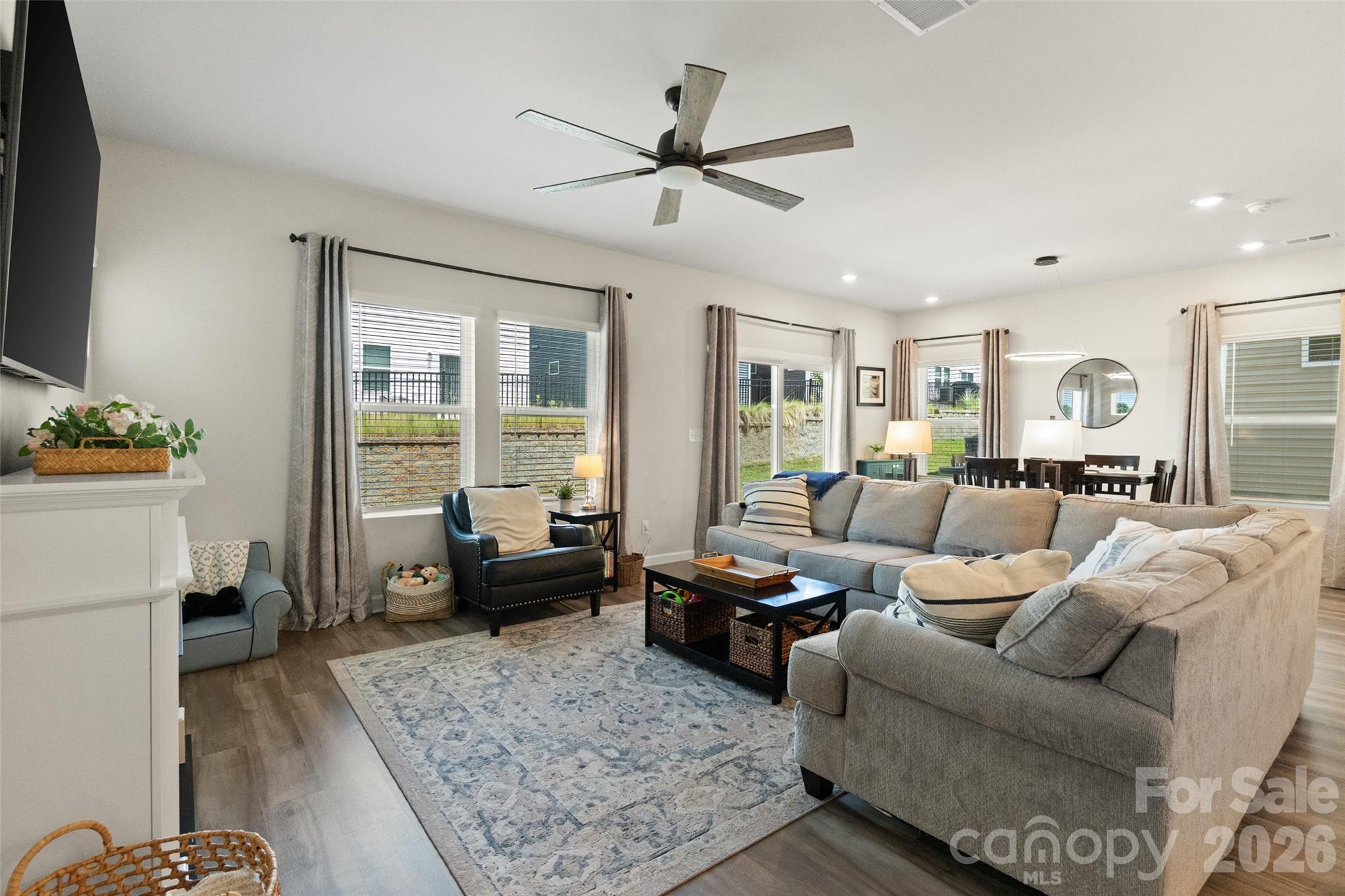 322 Hyssop Court Property Photo 14