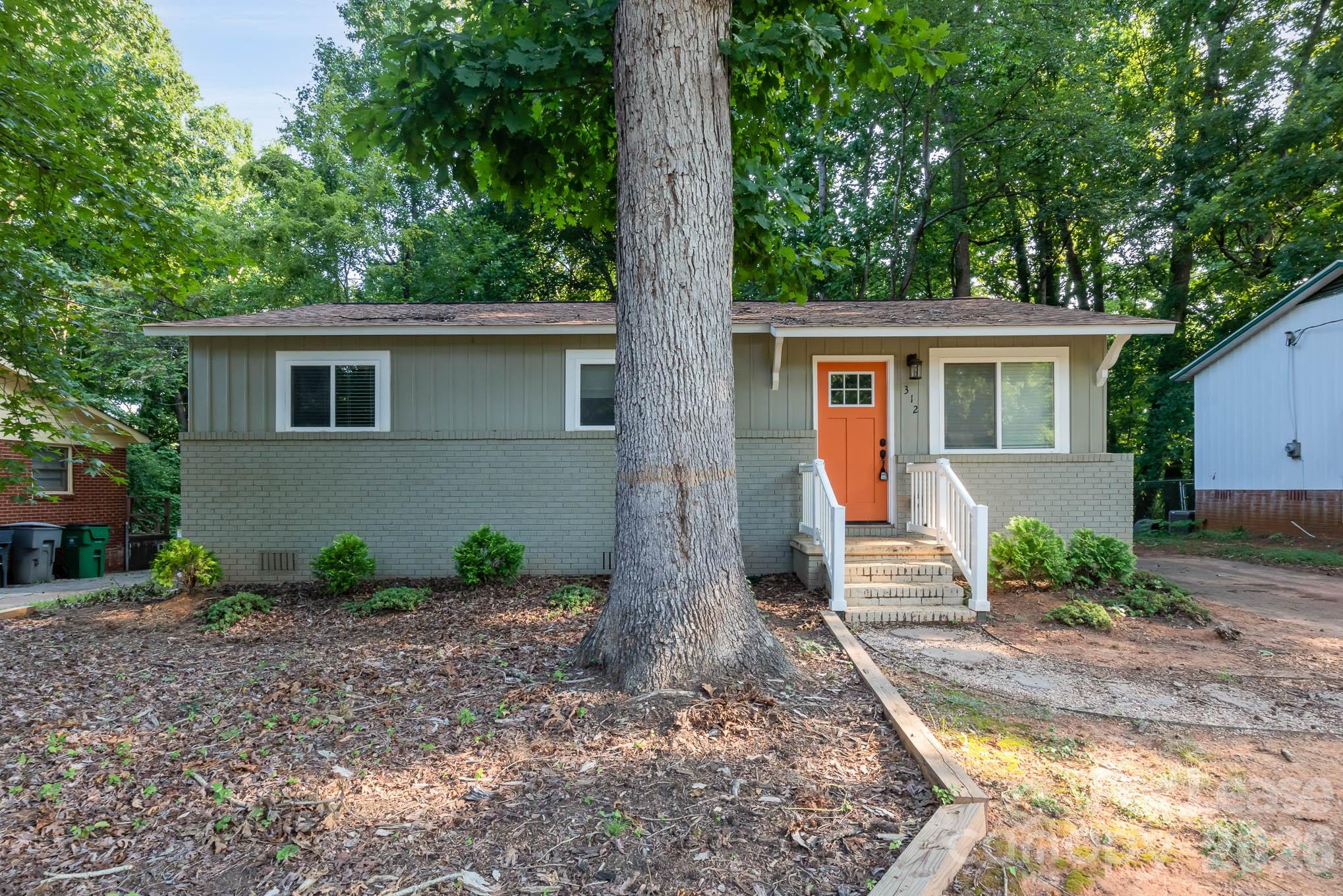 312 Glenrock Drive Property Photo 1
