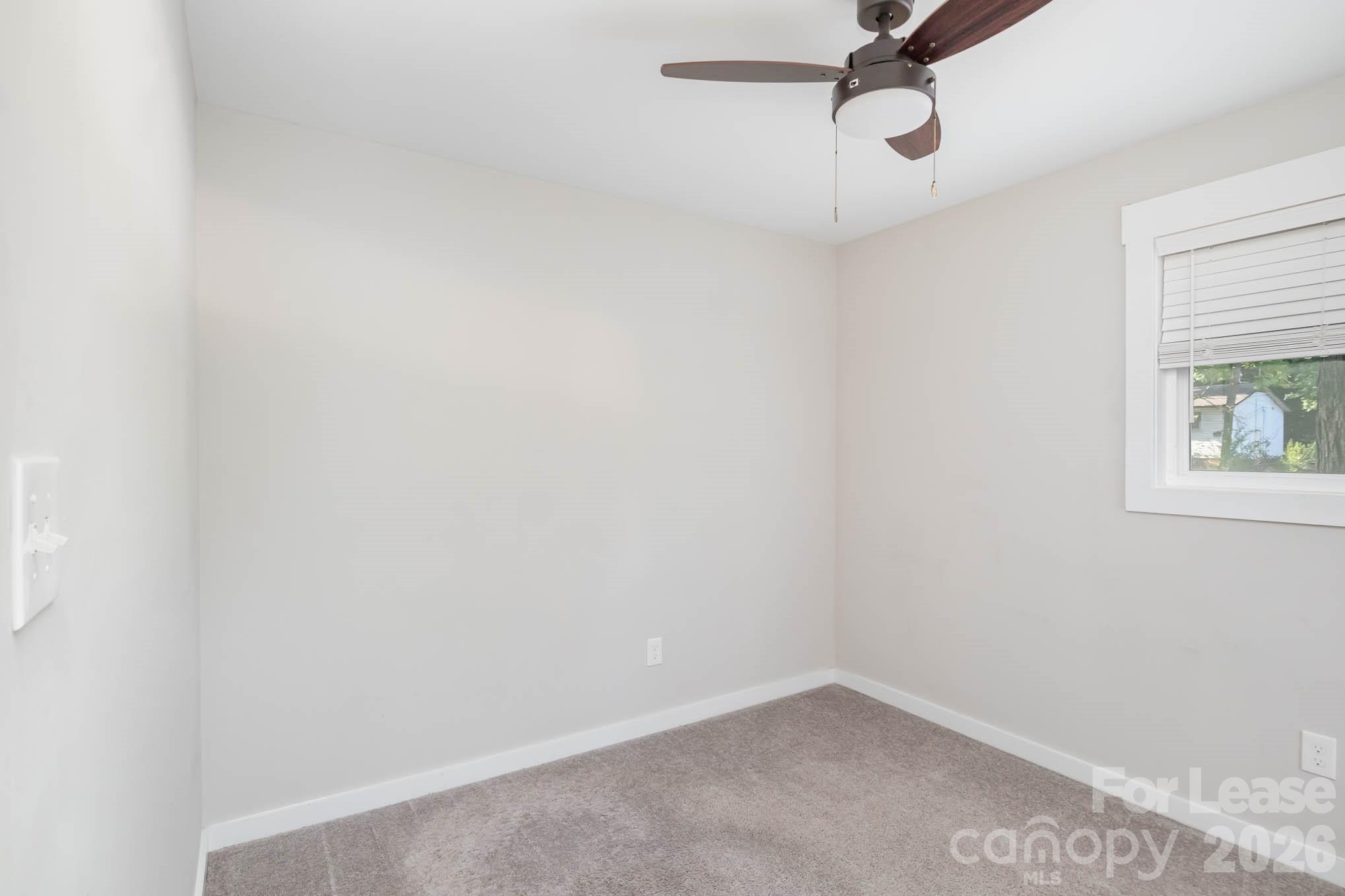 312 Glenrock Drive Property Photo 5