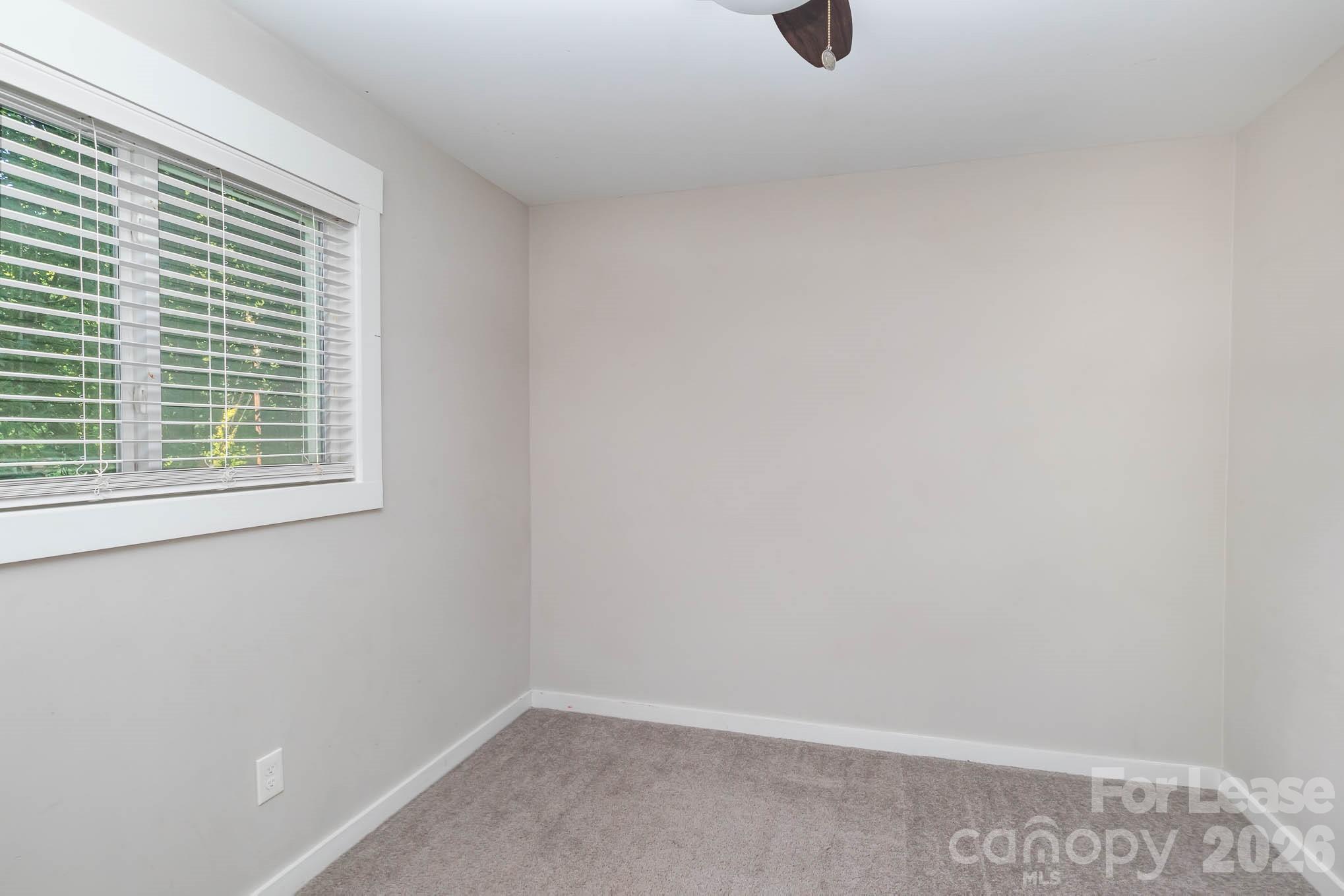312 Glenrock Drive Property Photo 6
